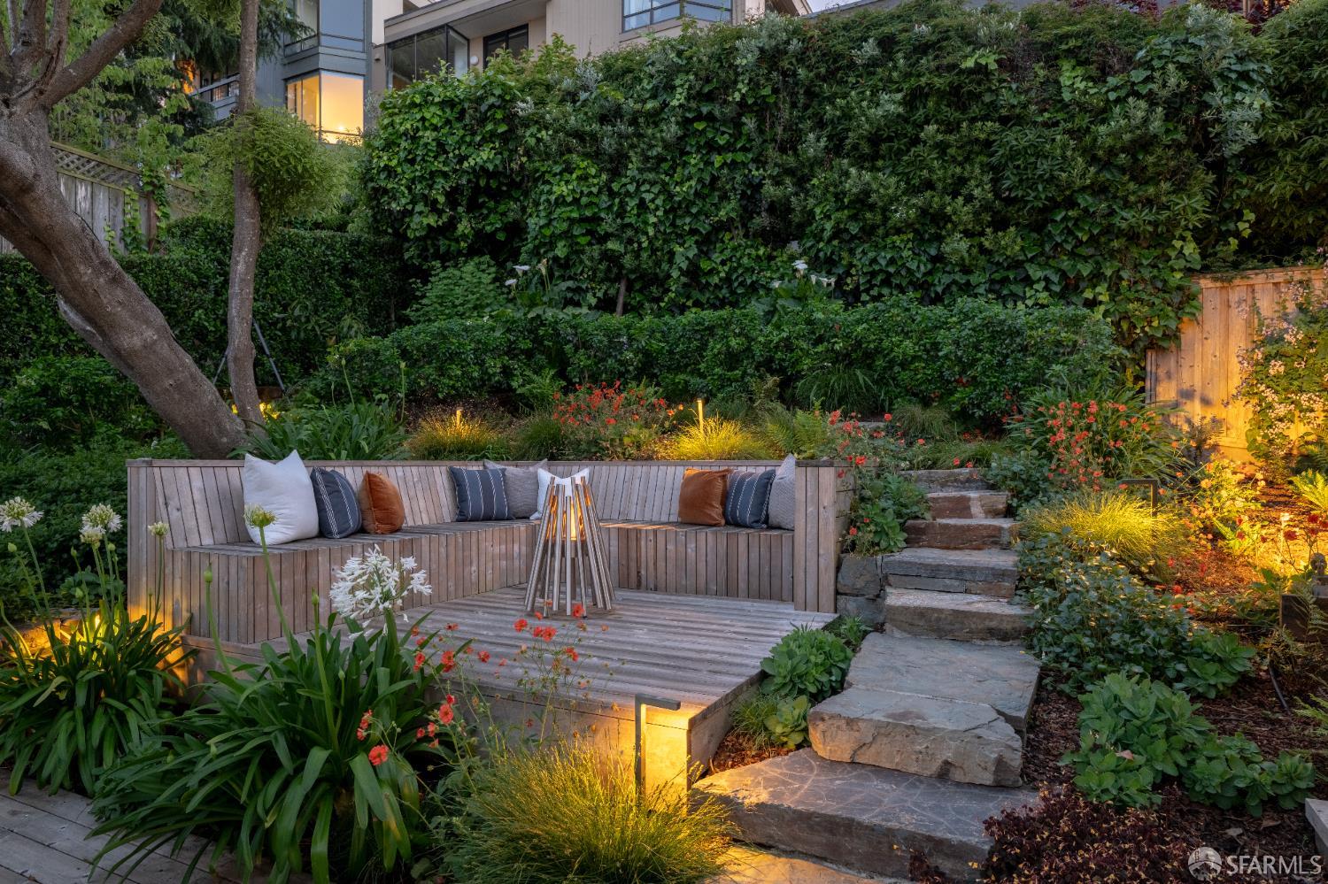 Detail Gallery Image 10 of 43 For 65 Montclair Ter, San Francisco,  CA 94109 - 4 Beds | 4/1 Baths