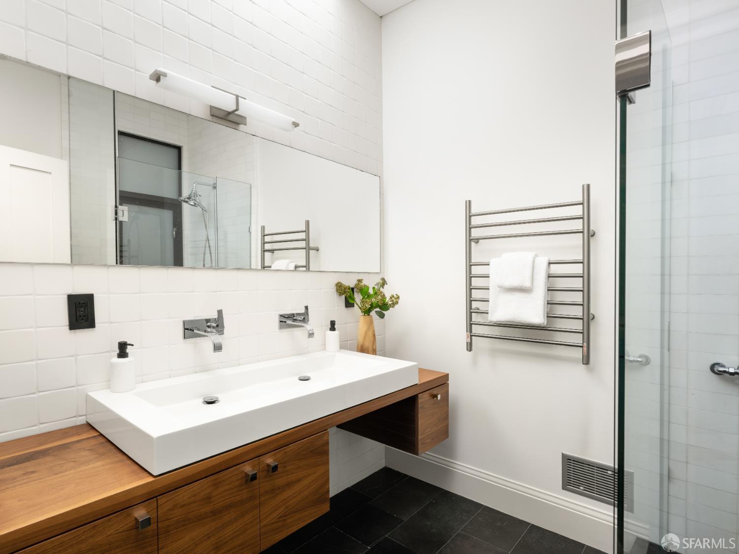 Photo #23: 426118919 Listing: Photo #23