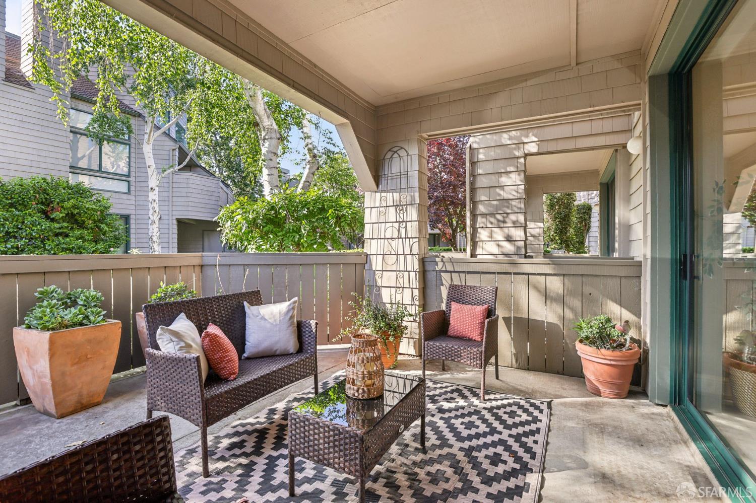 Detail Gallery Image 25 of 62 For 53 Cove Ln, Redwood City,  CA 94065 - 1 Beds | 1 Baths