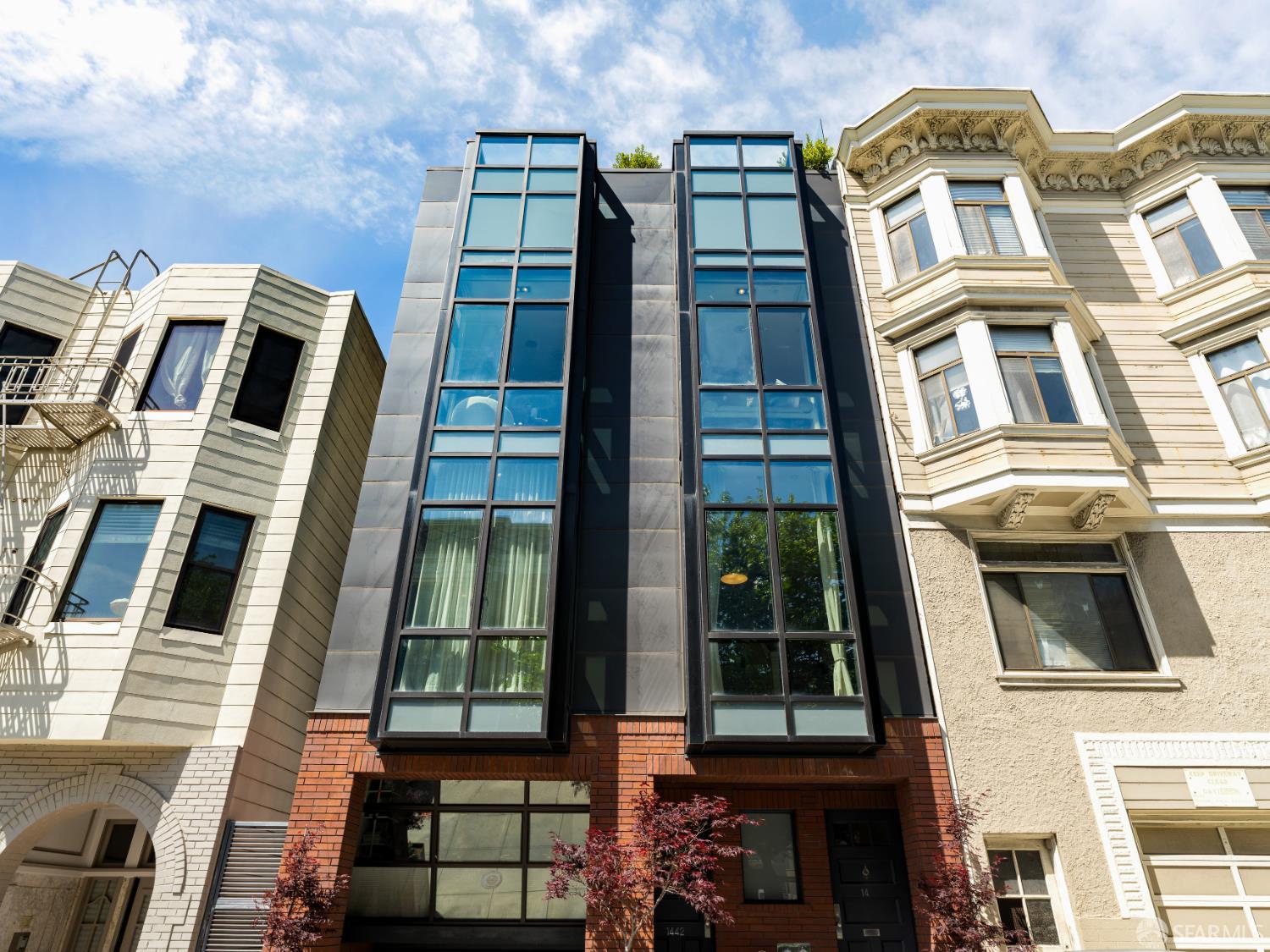 Photo #3: 426118919 Listing: Photo #3