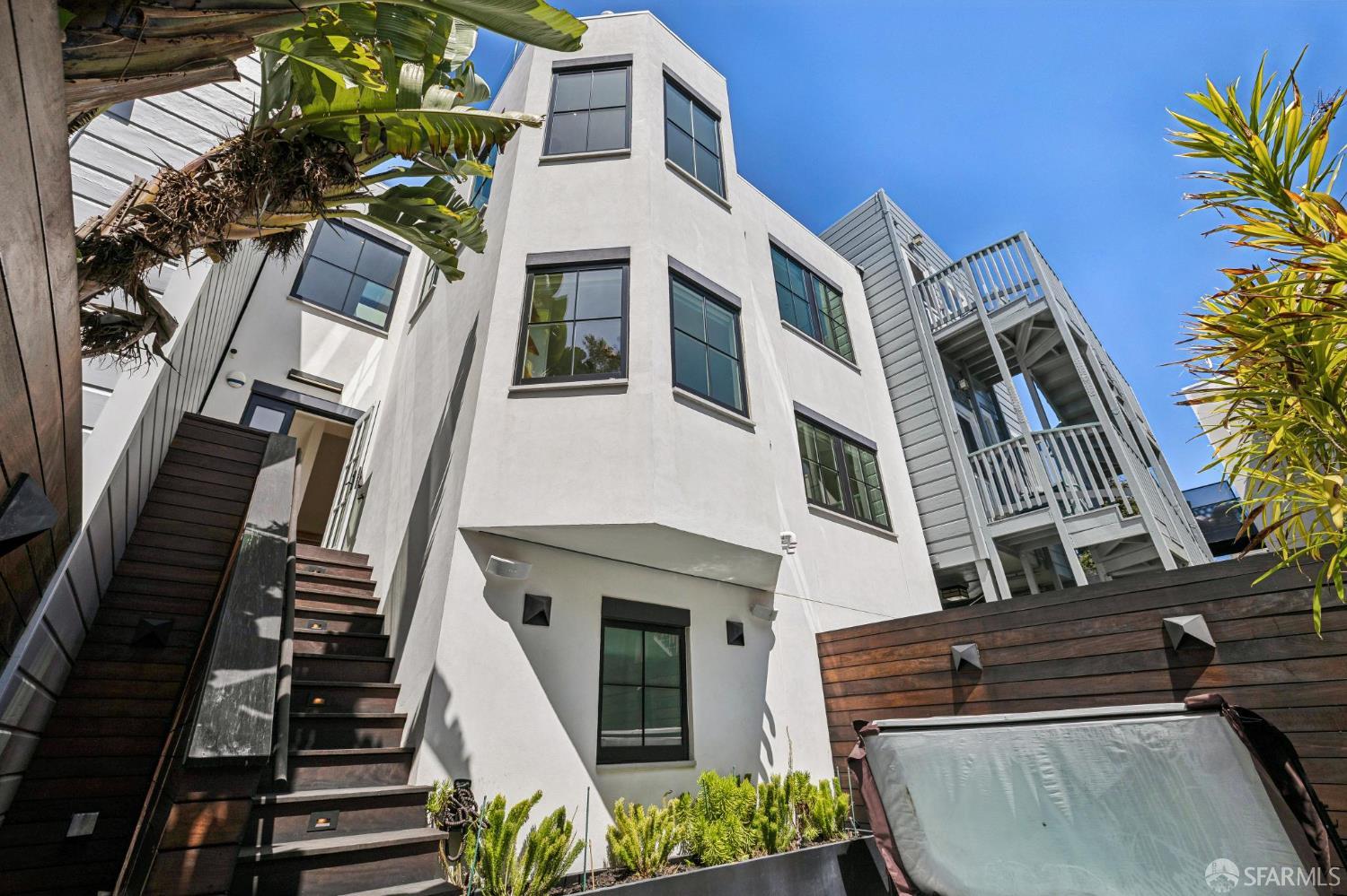 Detail Gallery Image 75 of 95 For 39 Dolores Ter, San Francisco,  CA 94110 - 4 Beds | 3/1 Baths