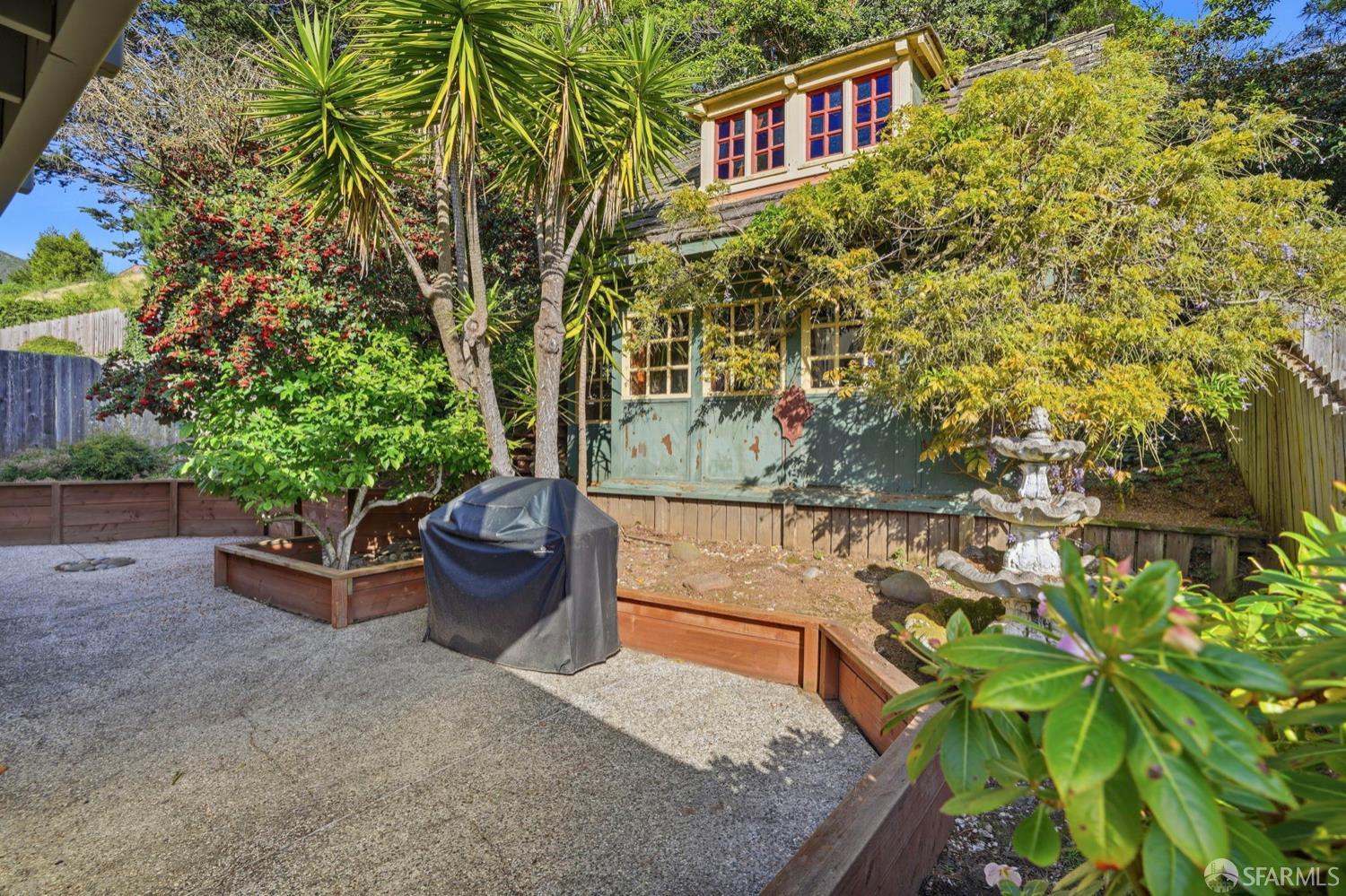 Detail Gallery Image 31 of 36 For 1112 Oddstad Blvd, Pacifica,  CA 94044 - 3 Beds | 3 Baths