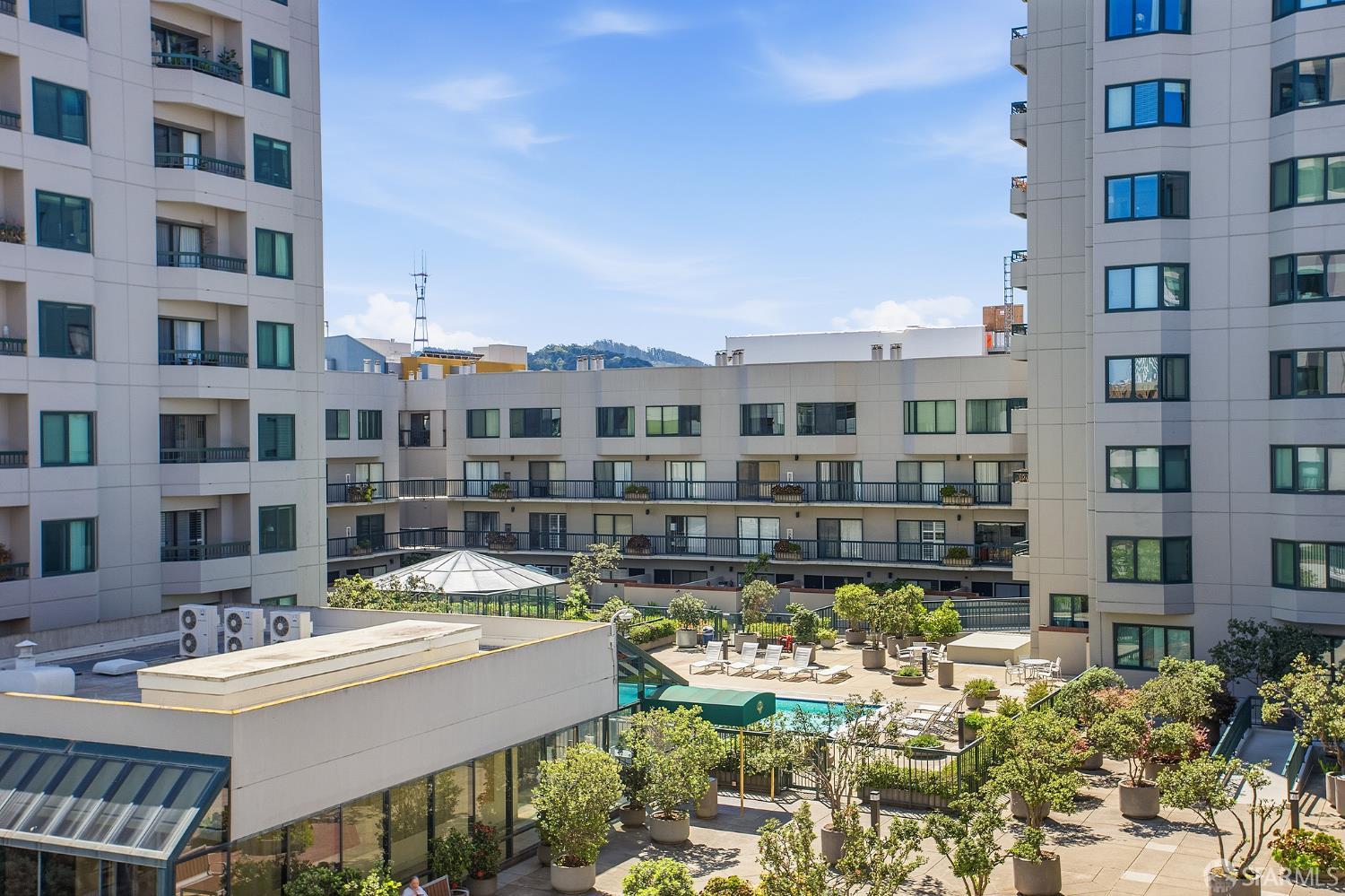 Photo #42: 426122378 Listing: Photo #42