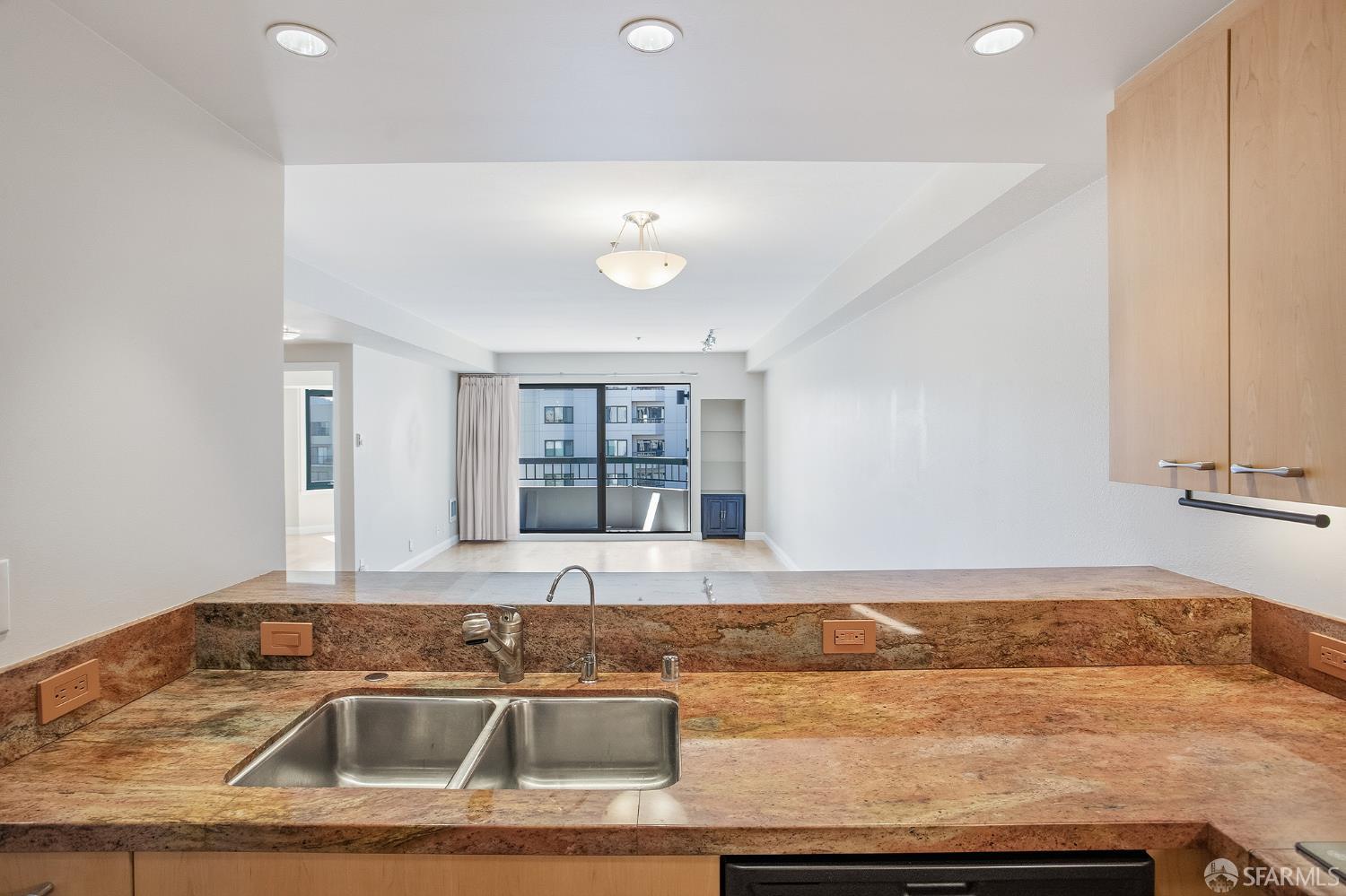 Photo #30: 426122378 Listing: Photo #30