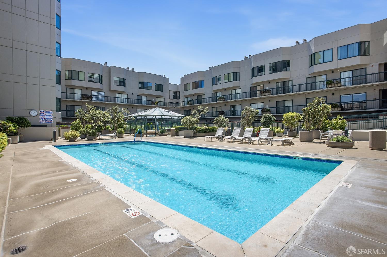 Photo #10: 426122378 Listing: Photo #10