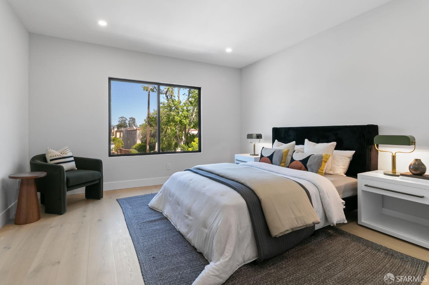 Detail Gallery Image 17 of 30 For 1349 Drake Ave, Burlingame,  CA 94010 - 4 Beds | 3 Baths