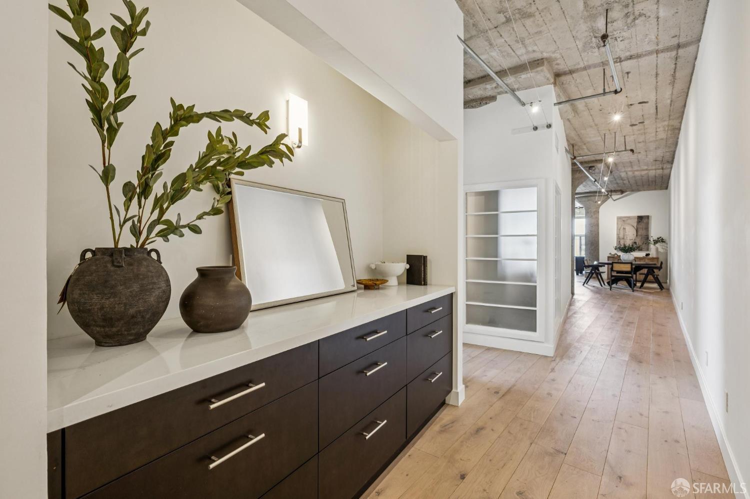 Photo #3: 426121222 Listing: Photo #3