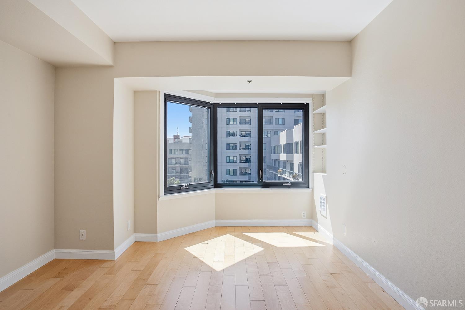 Photo #53: 426122378 Listing: Photo #53