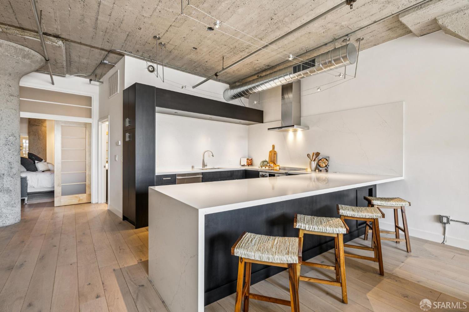 Photo #12: 426121222 Listing: Photo #12