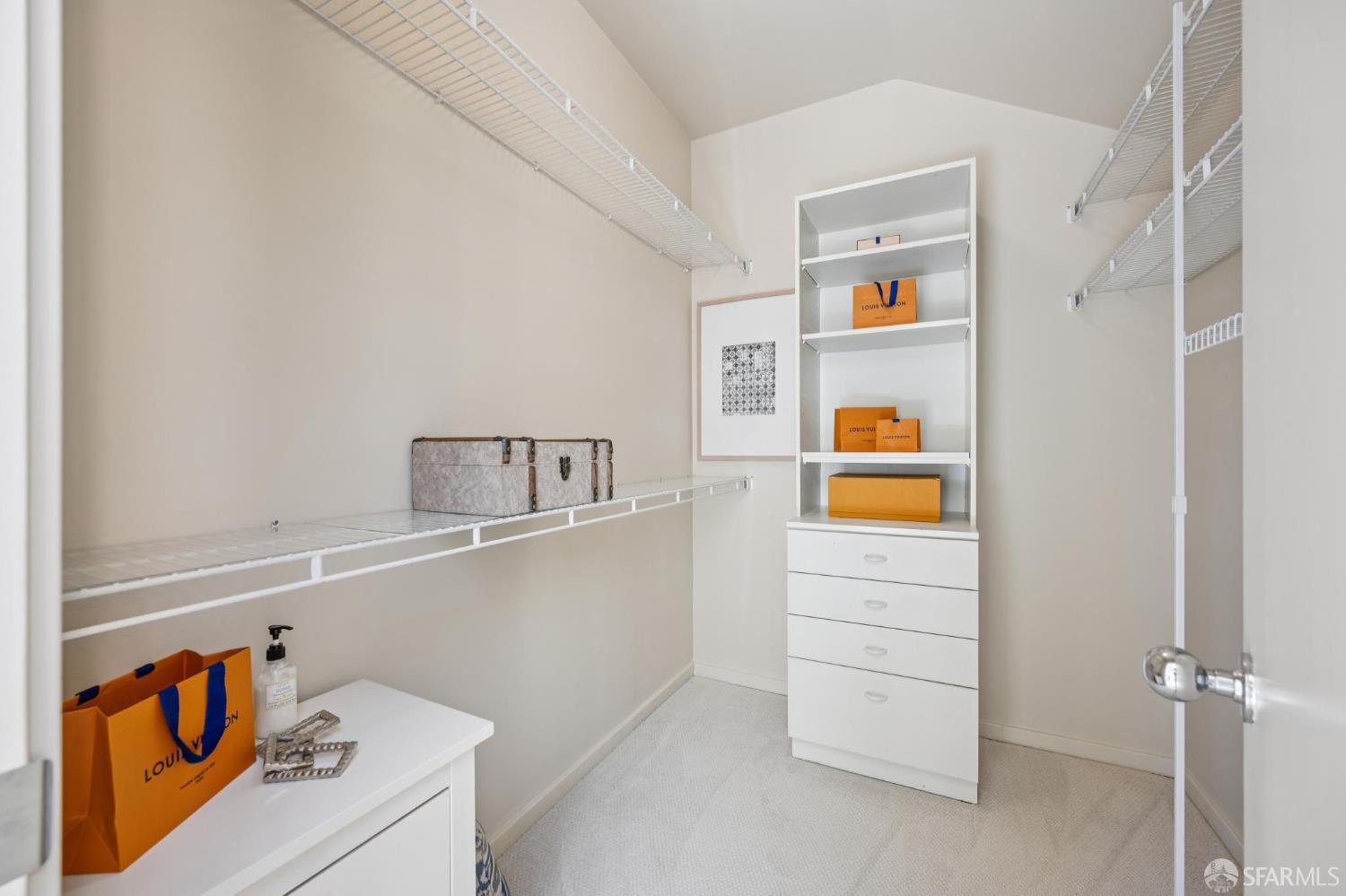 Photo #24: 426110771 Listing: Photo #24