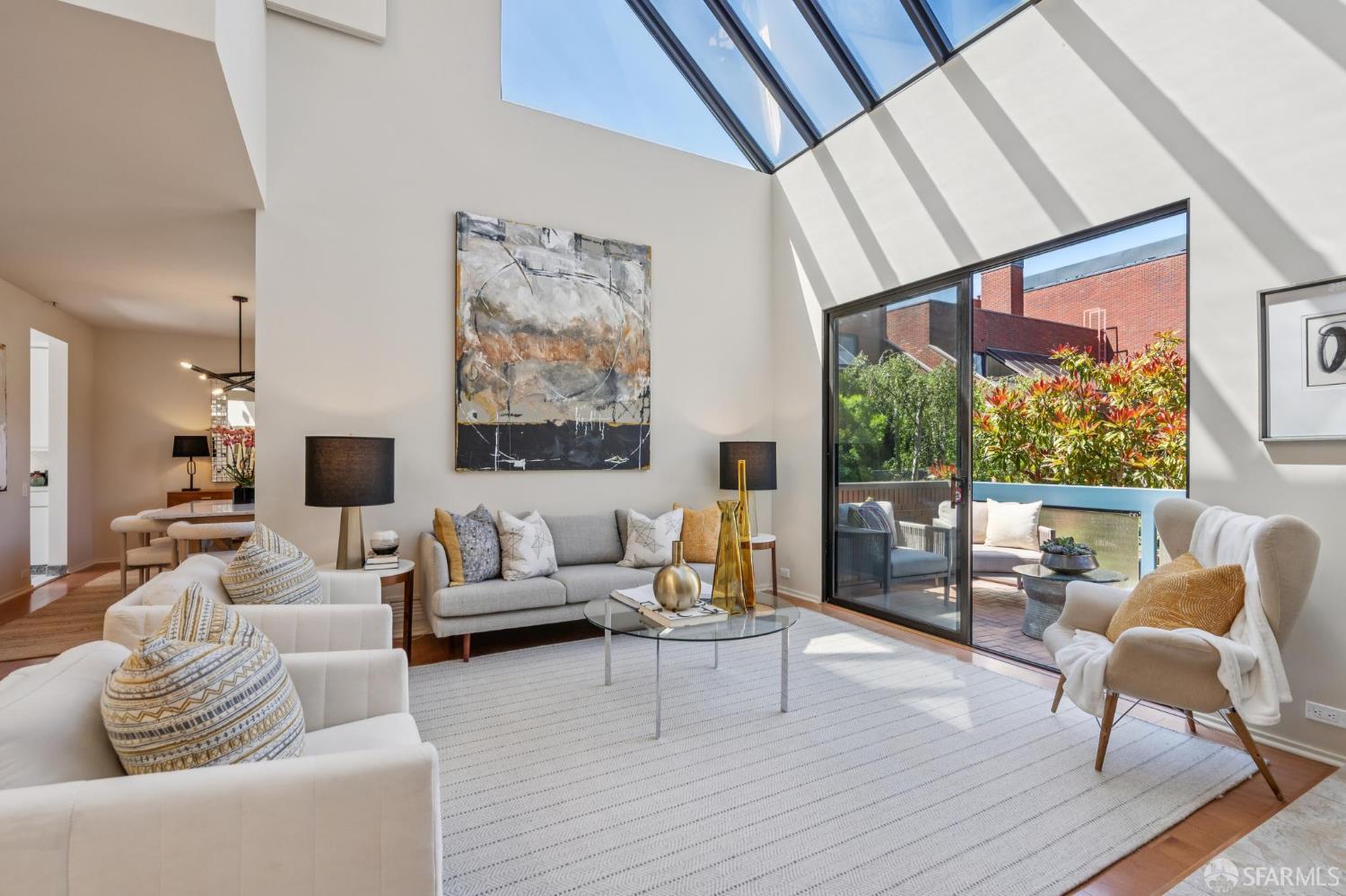 Photo #8: 426110771 Listing: Photo #8