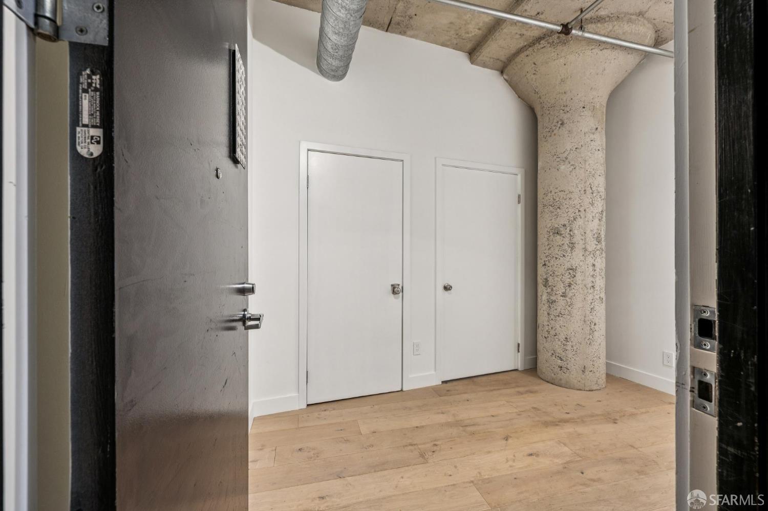 Photo #2: 426121222 Listing: Photo #2