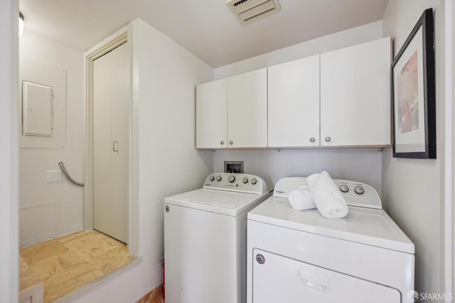 Photo #17: 426110771 Listing: Photo #17