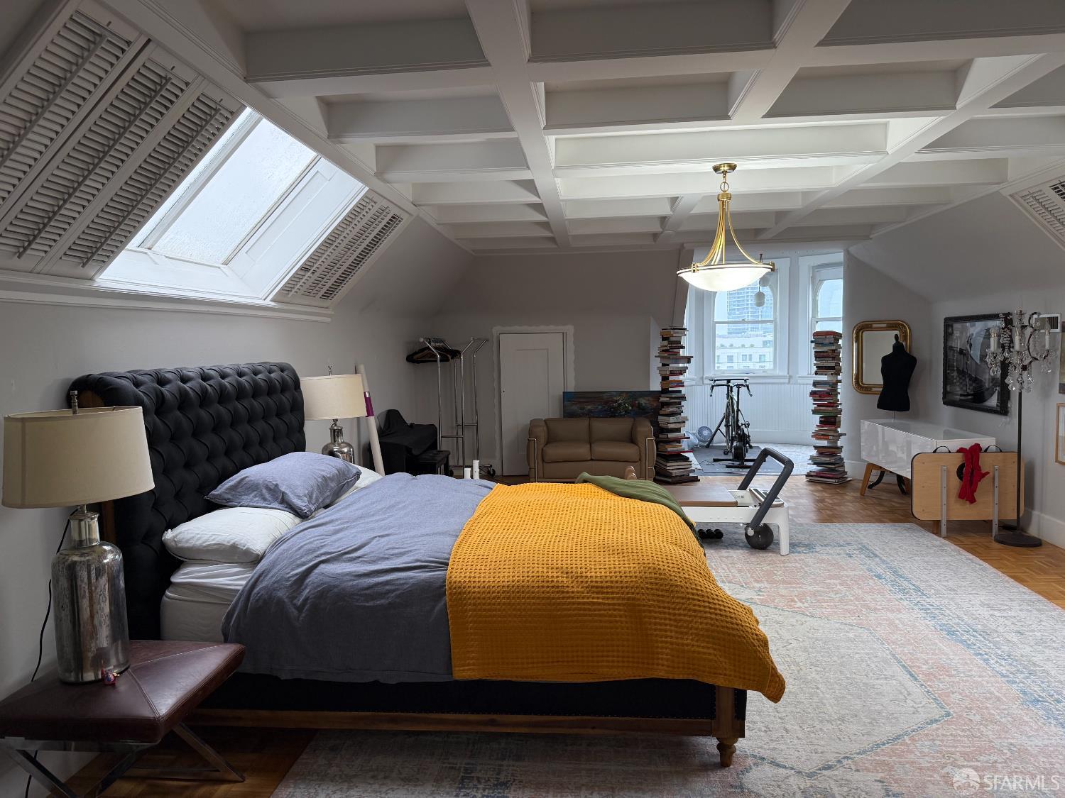 251 Laguna, San Francisco, CA, 94102