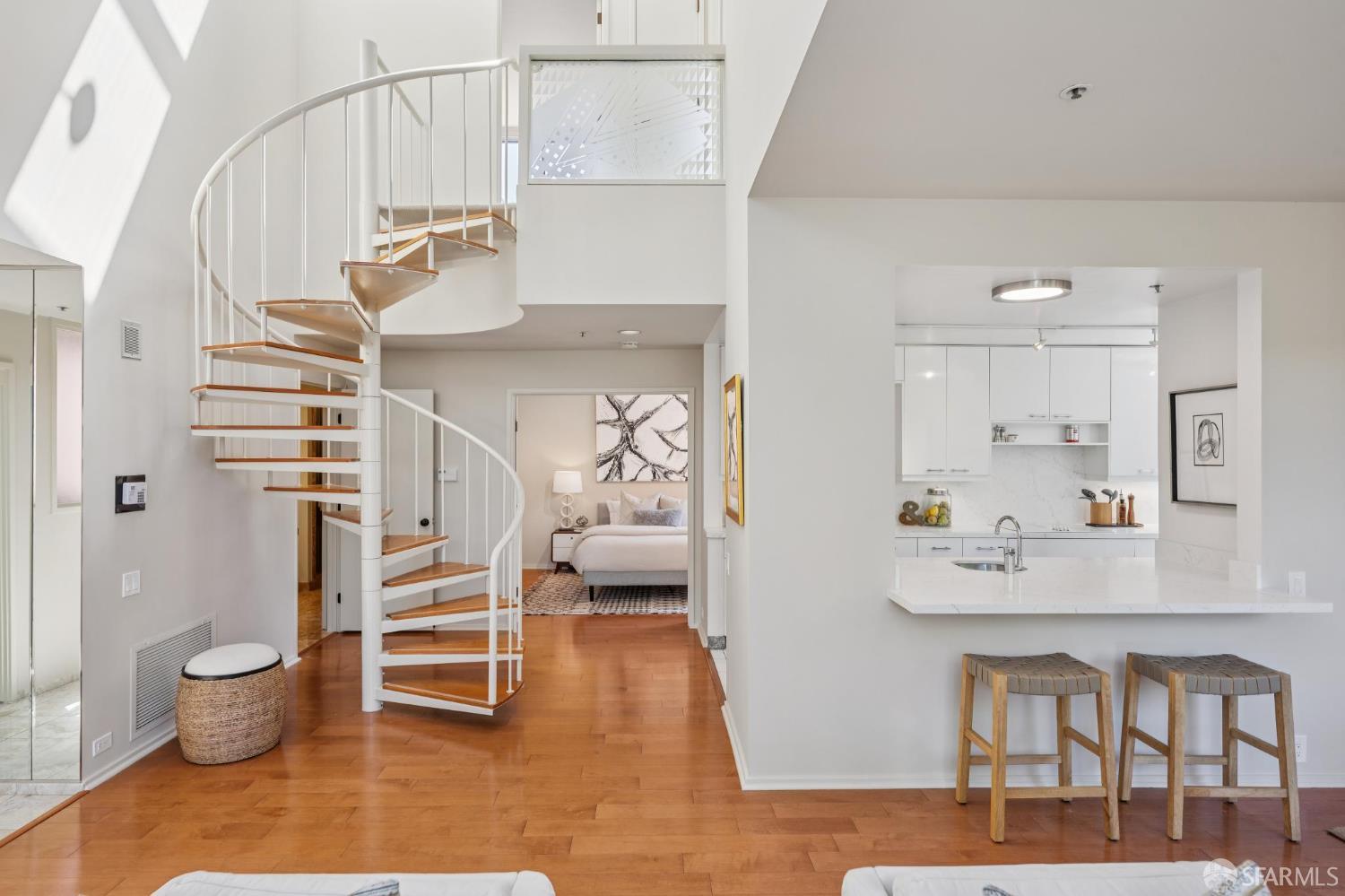 Photo #13: 426110771 Listing: Photo #13