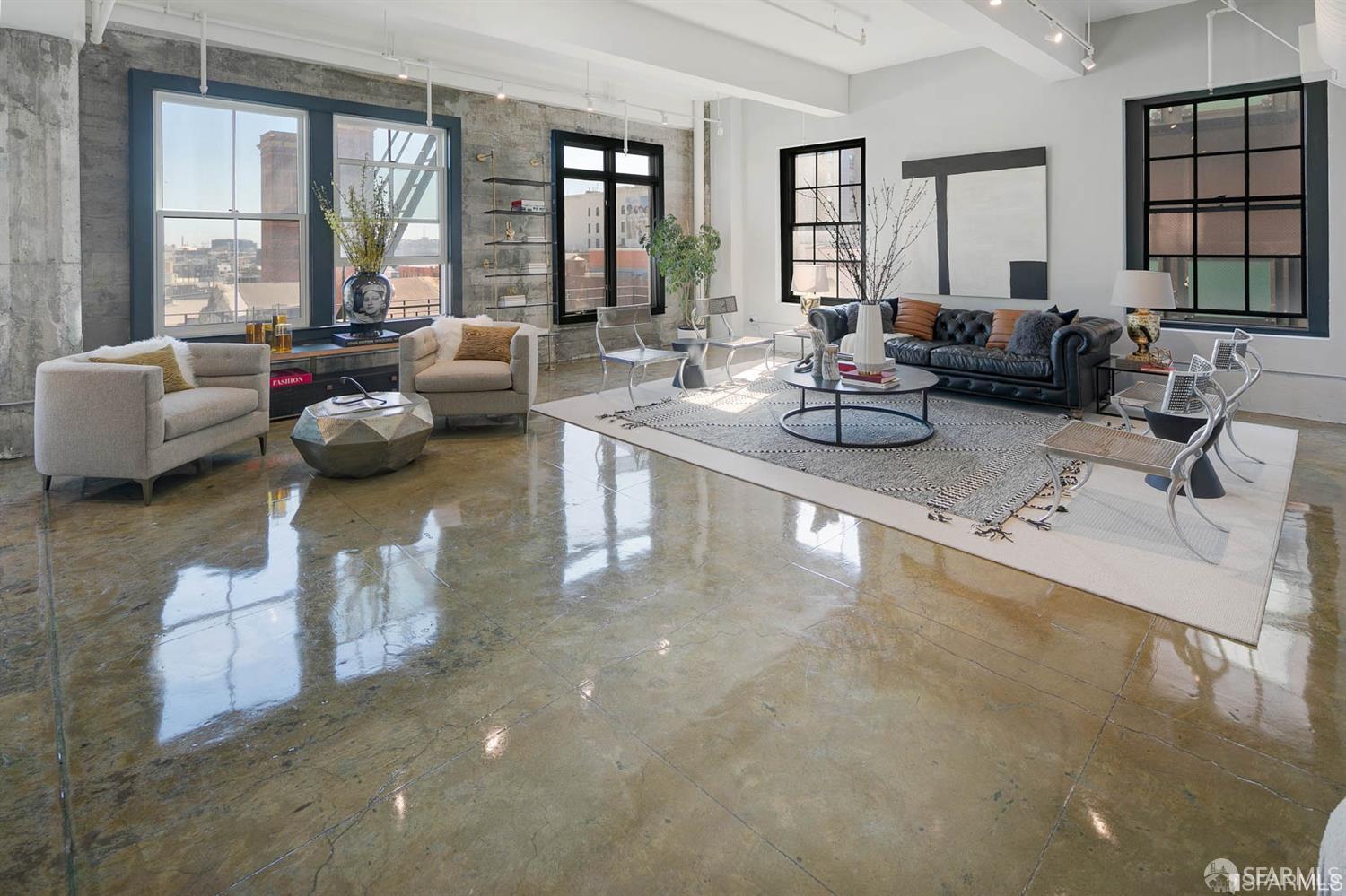 2 Mint Plaza Unit: PZ060