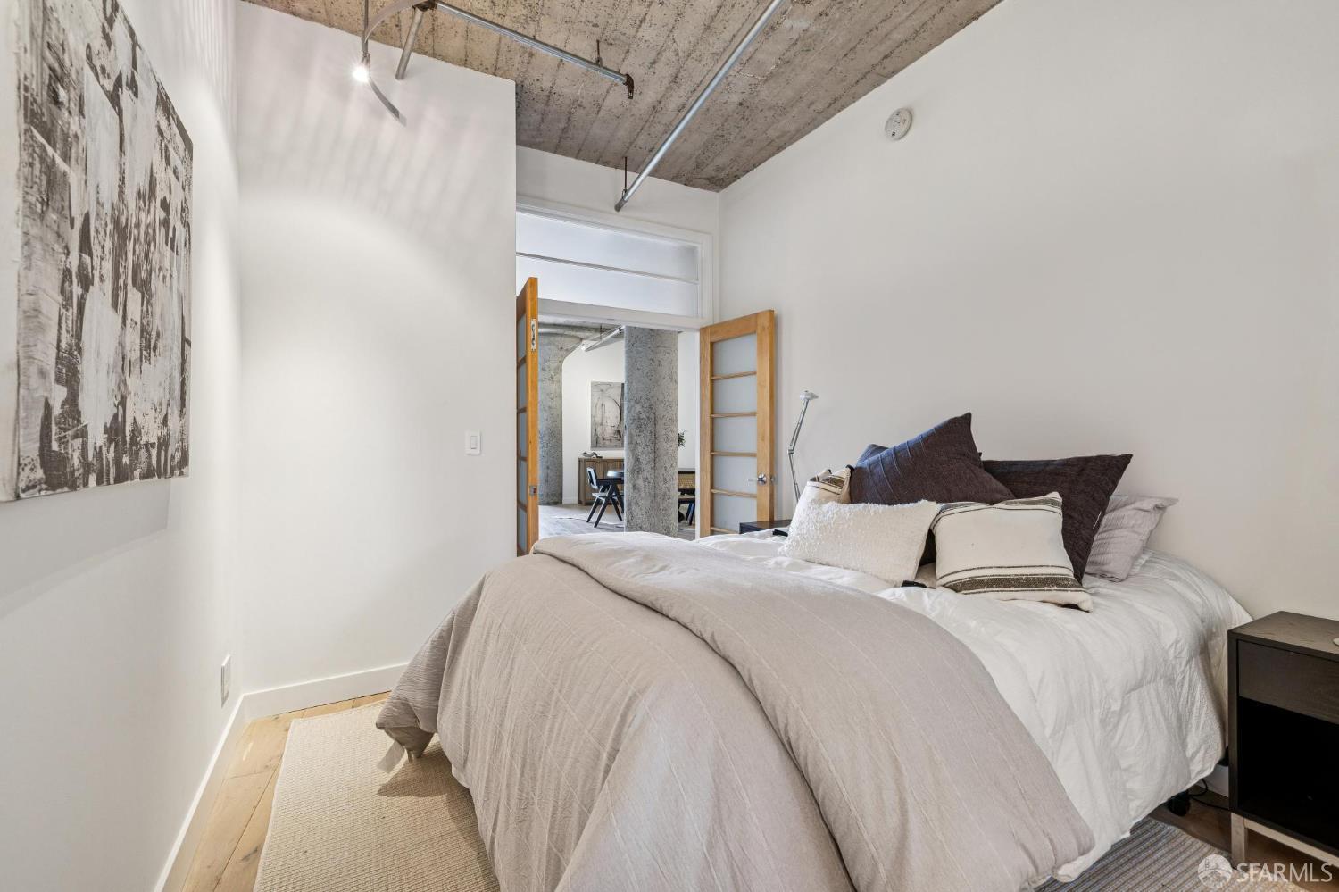 Photo #16: 426121222 Listing: Photo #16