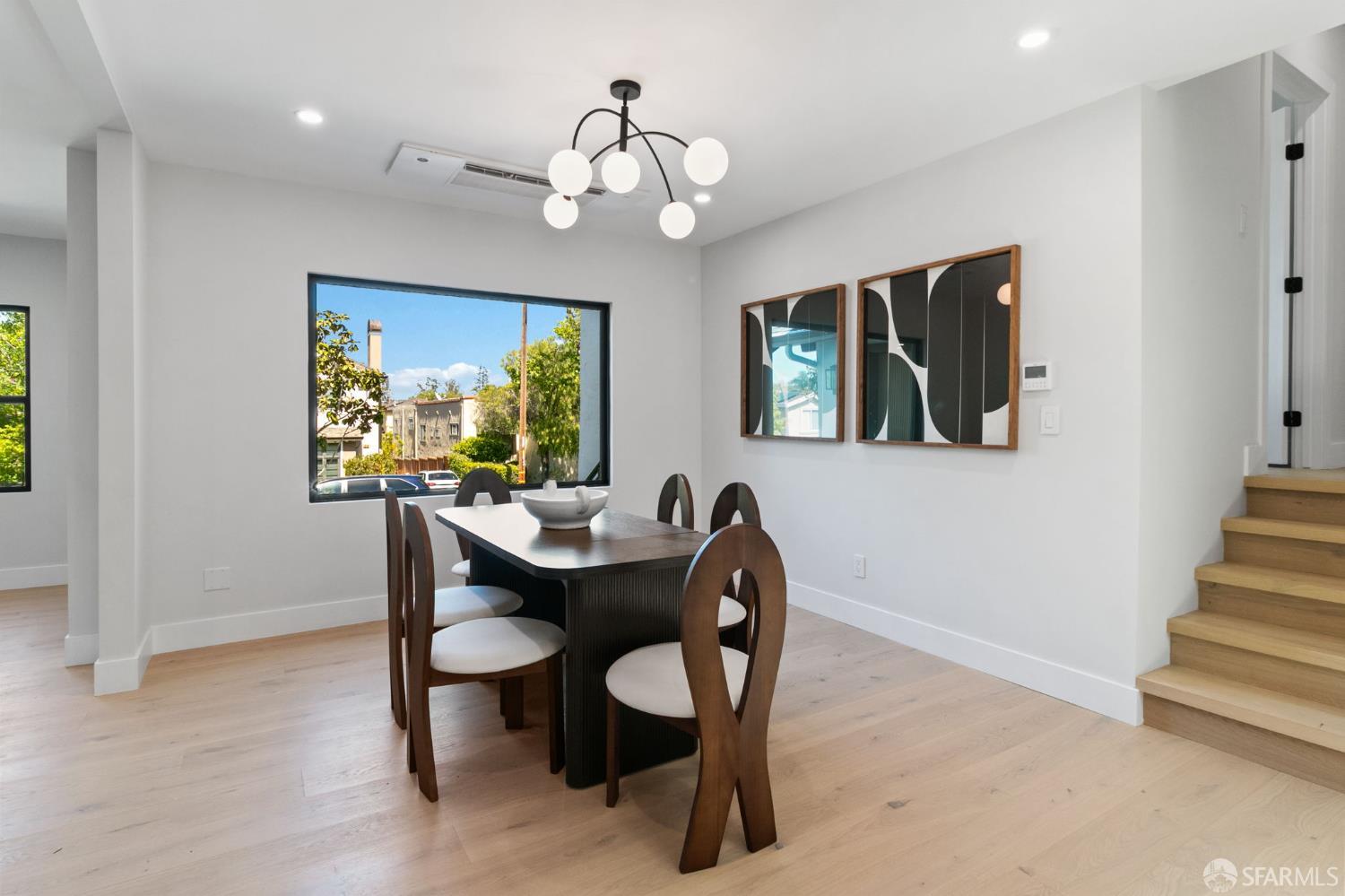 Detail Gallery Image 9 of 30 For 1349 Drake Ave, Burlingame,  CA 94010 - 4 Beds | 3 Baths