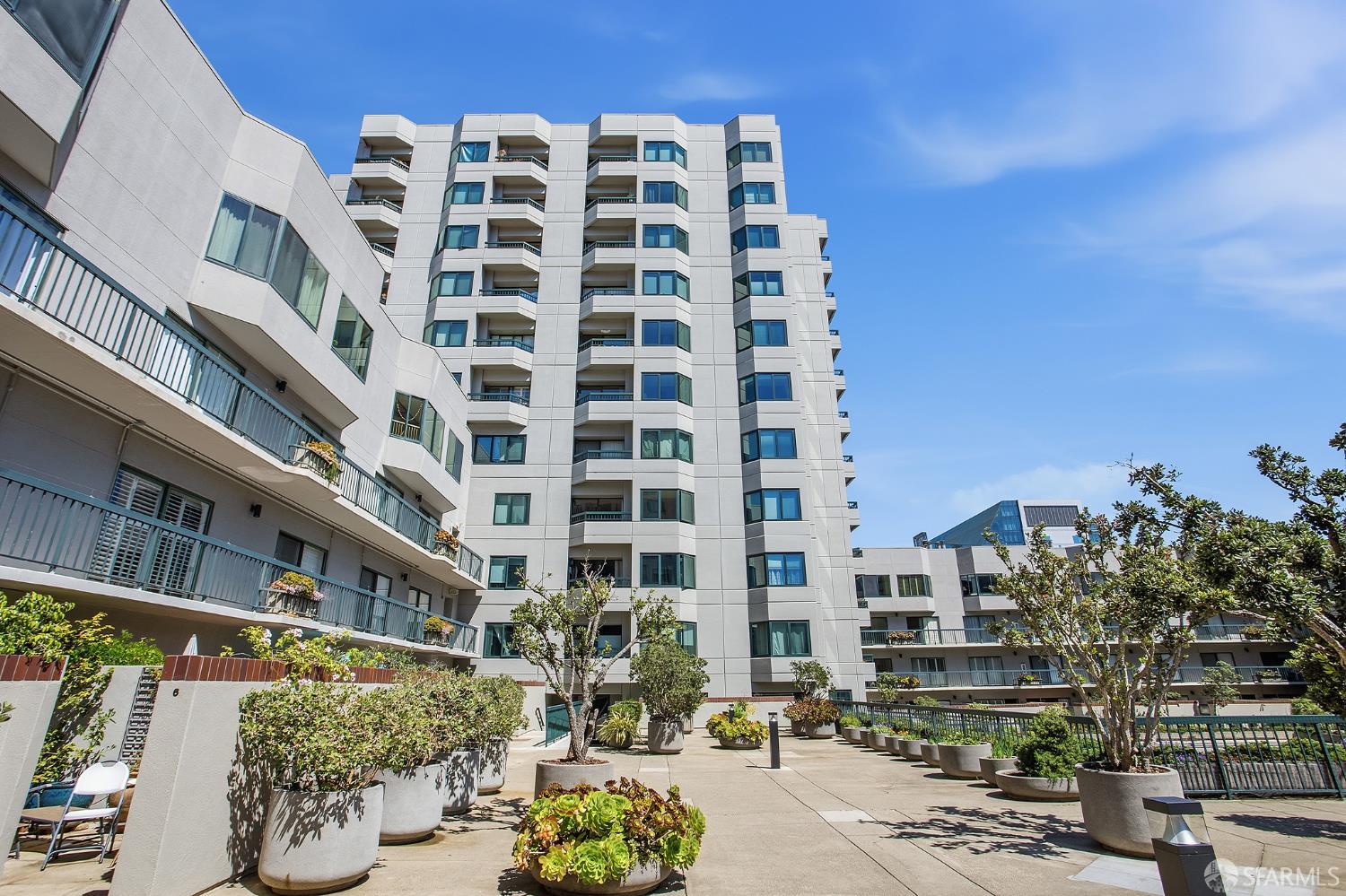 Photo #21: 426122378 Listing: Photo #21