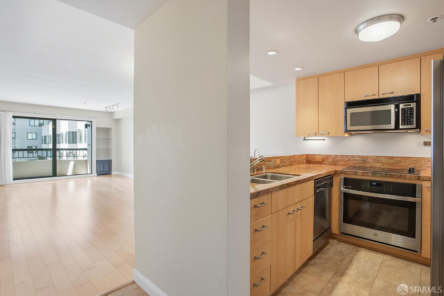 Photo #25: 426122378 Listing: Photo #25