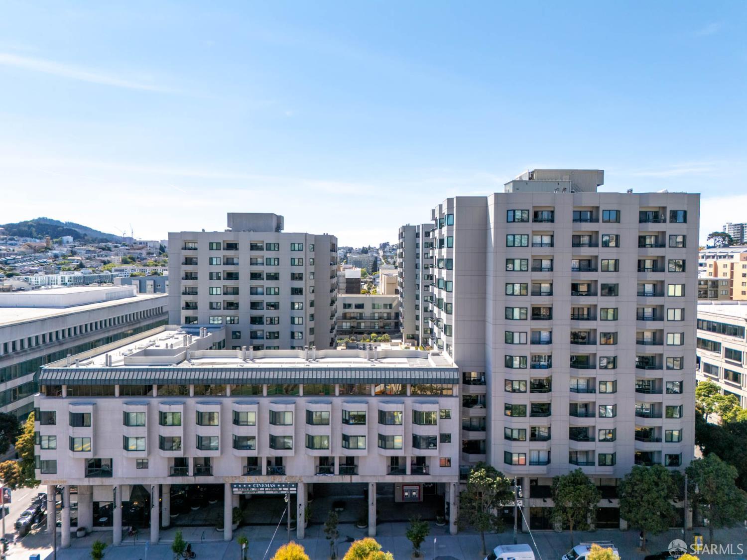 Photo #8: 426122378 Listing: Photo #8