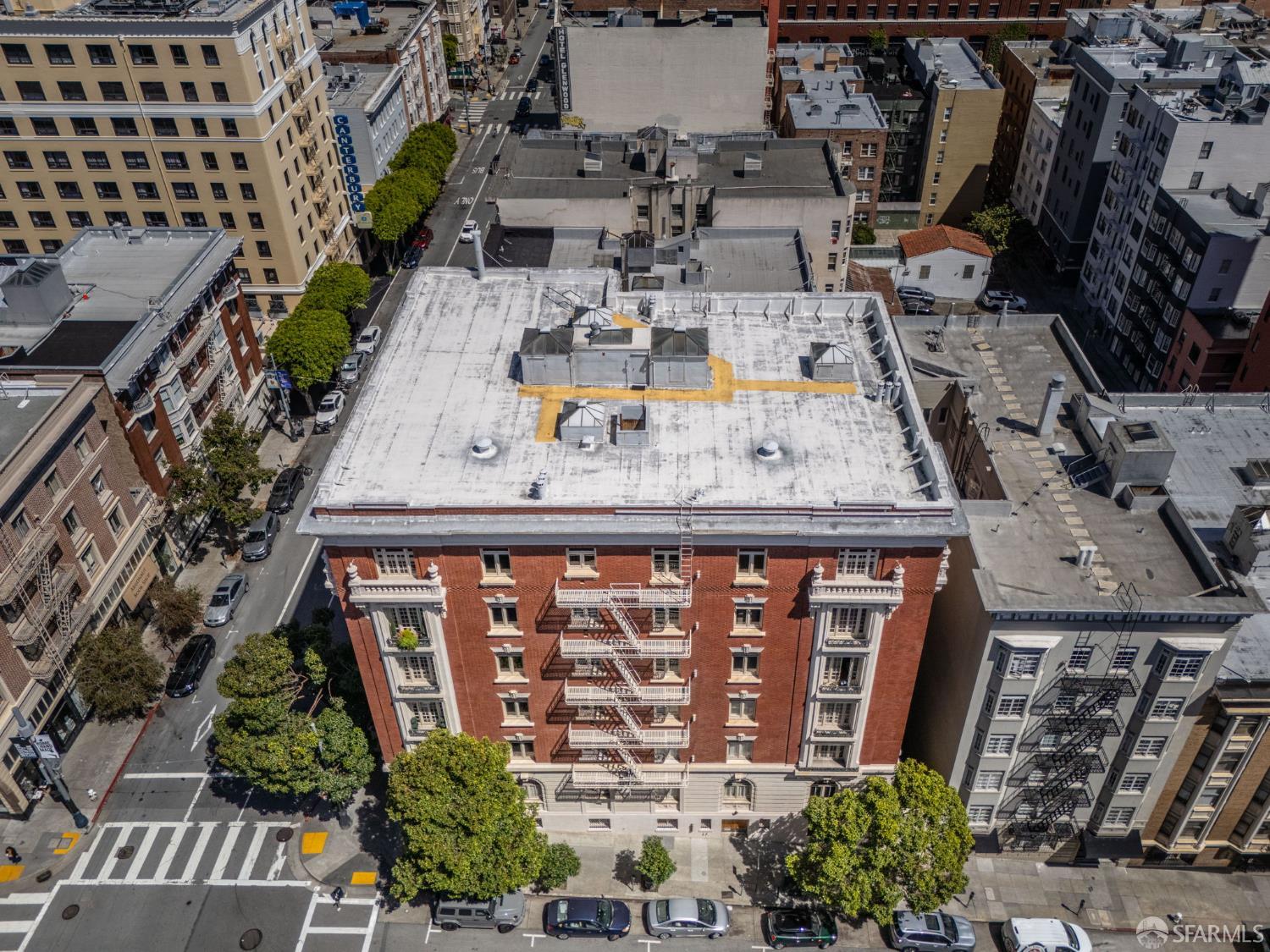 Photo #33: 426123056 Listing: Photo #33