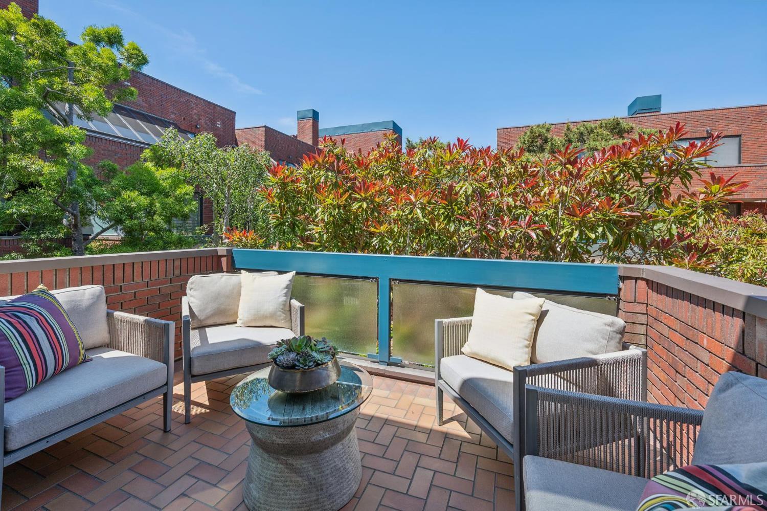 Photo #5: 426110771 Listing: Photo #5