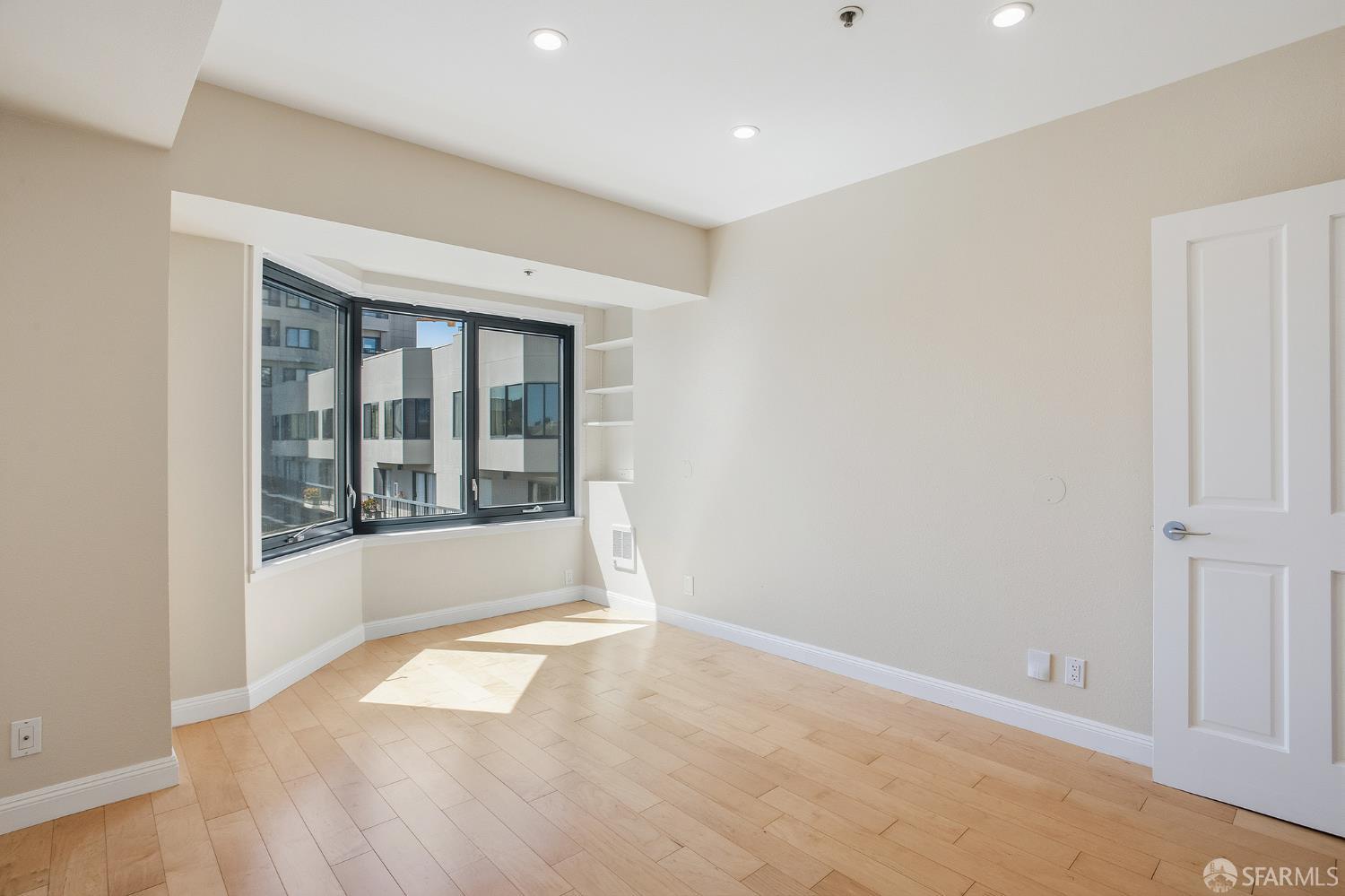 Photo #50: 426122378 Listing: Photo #50