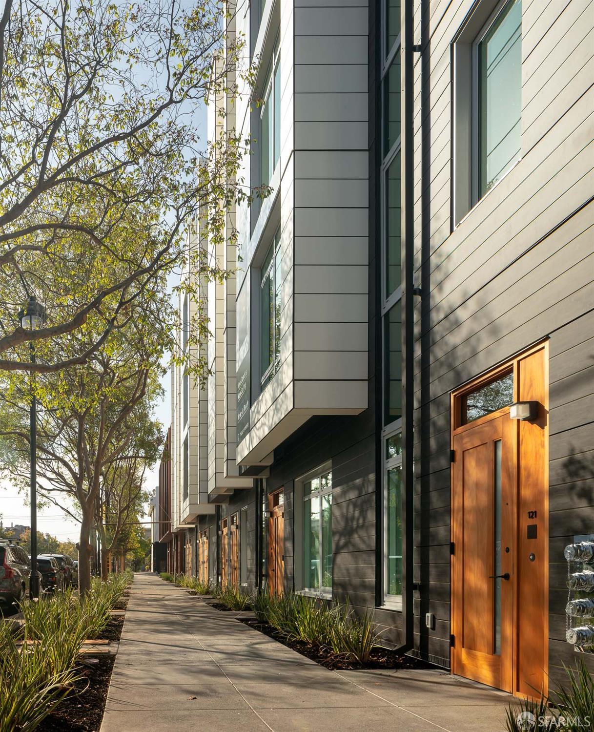 Photo #31: 426123112 Listing: Photo #31