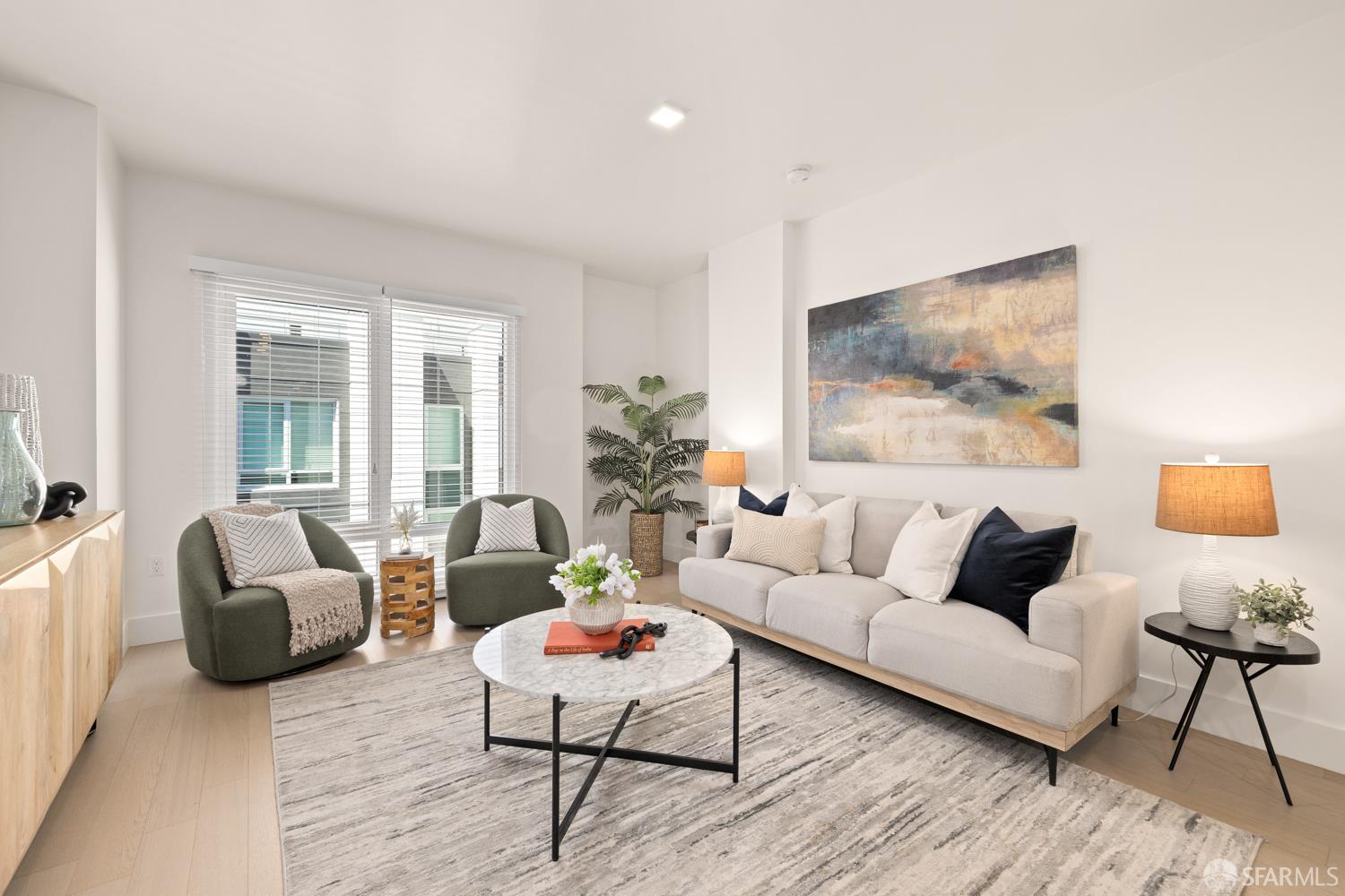 Photo #8: 426123112 Listing: Photo #8