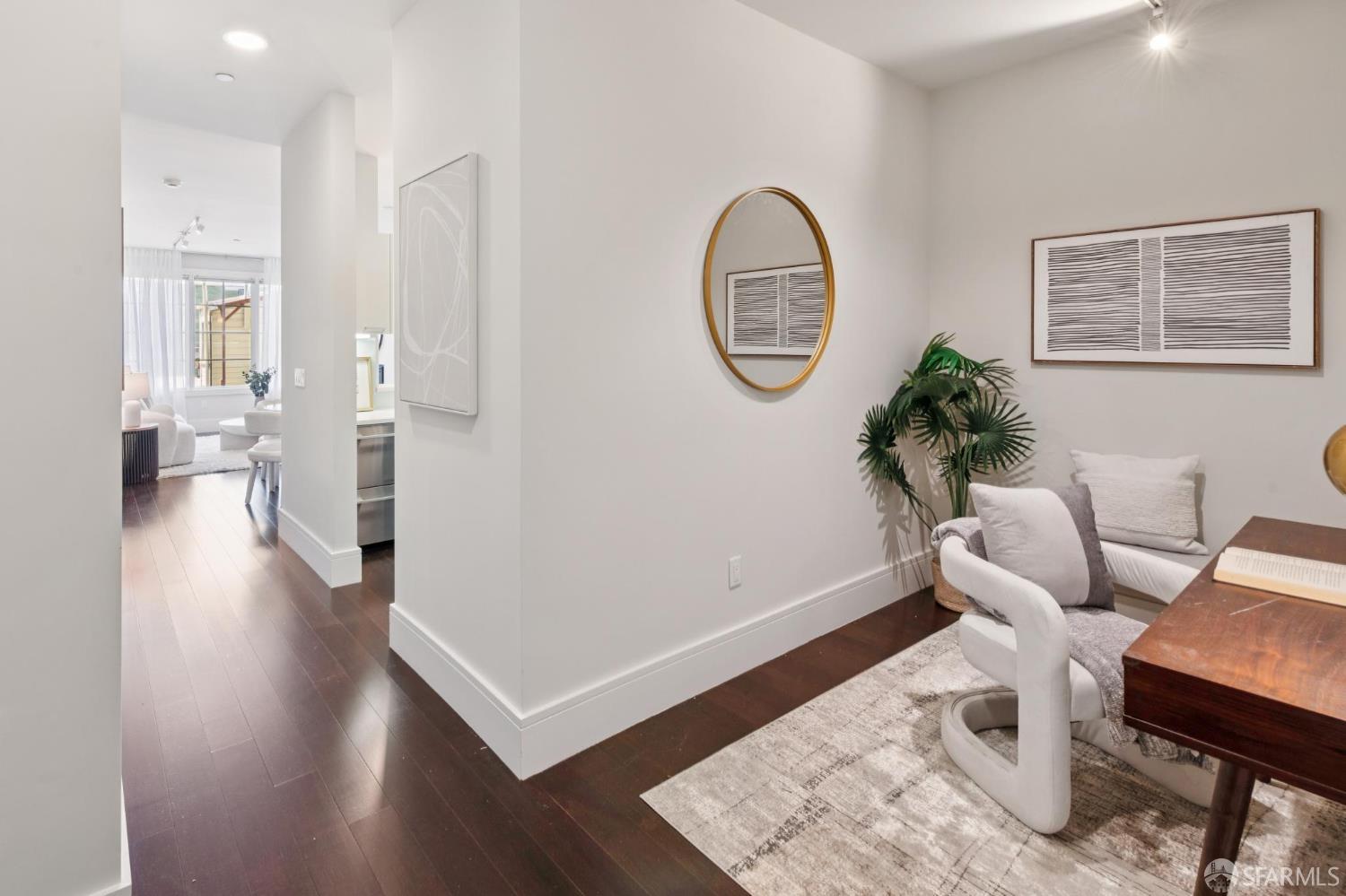 Photo #4: 426123160 Listing: Photo #4