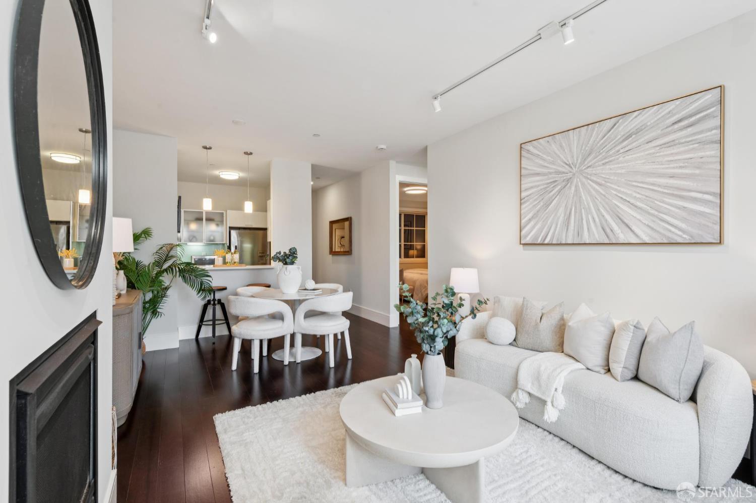 Photo #27: 426123160 Listing: Photo #27