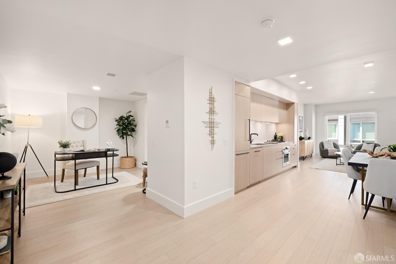 Photo #18: 426123112 Listing: Photo #18