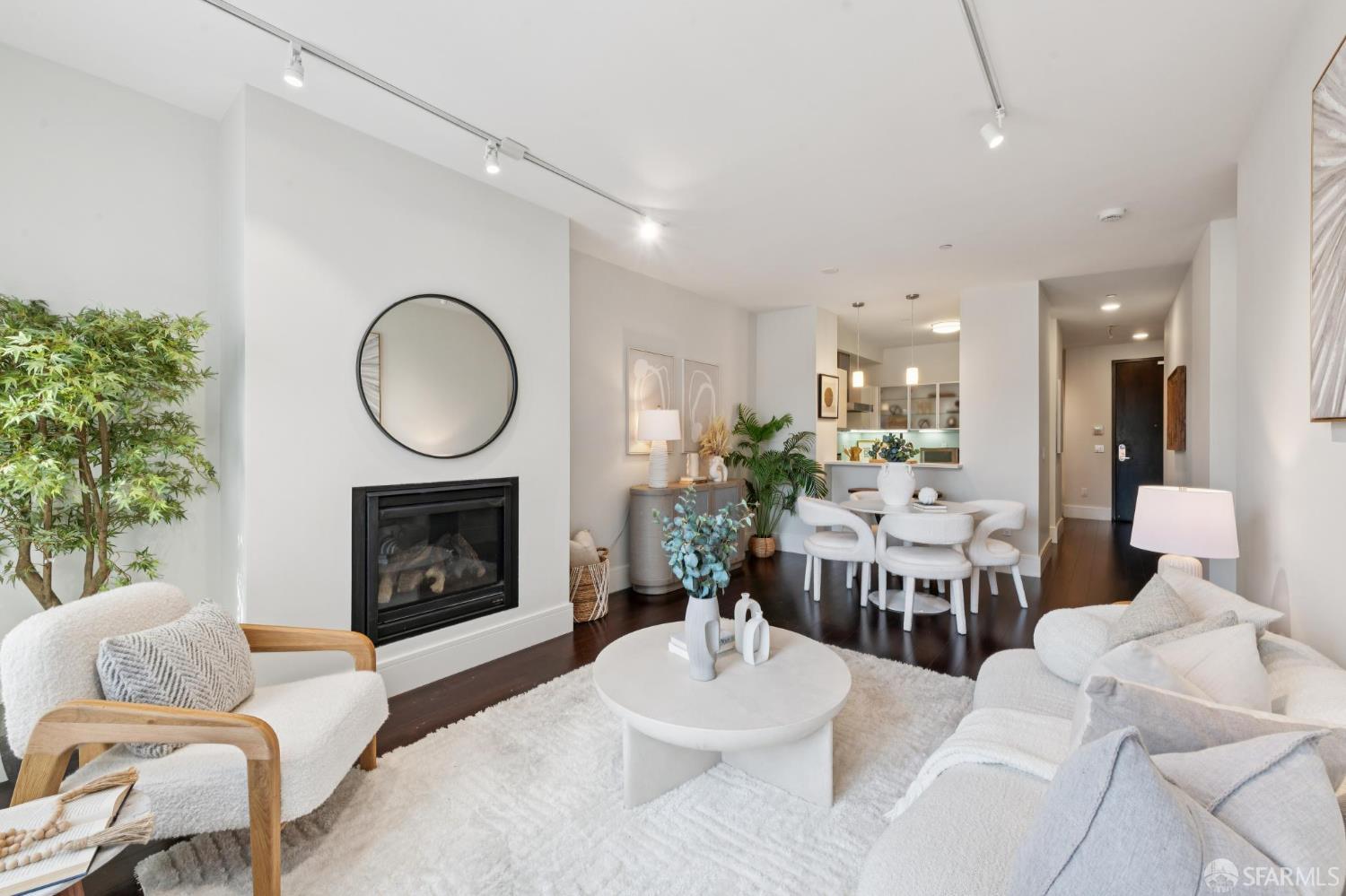 1355 Pacific Avenue # 204