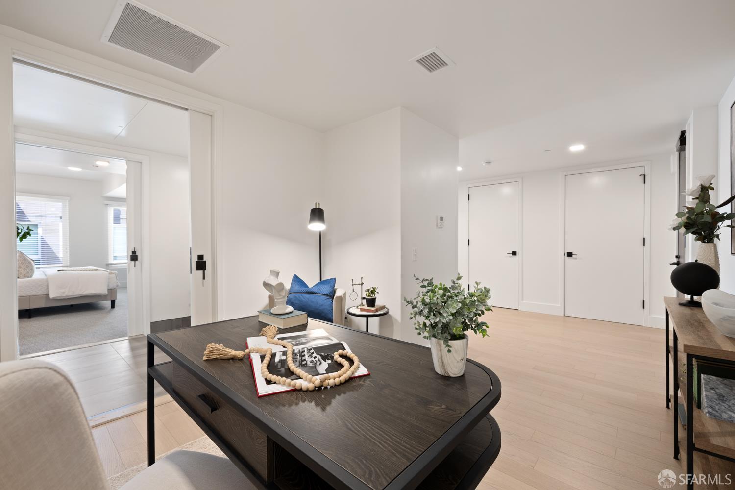 Photo #16: 426123112 Listing: Photo #16