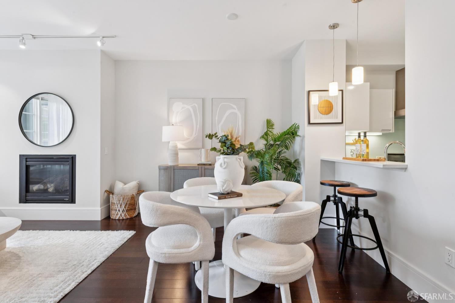 Photo #11: 426123160 Listing: Photo #11