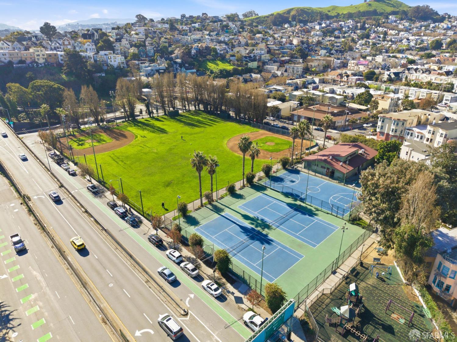 Detail Gallery Image 12 of 19 For 1270 Hampshire St, San Francisco,  CA 94110 - – Beds | – Baths