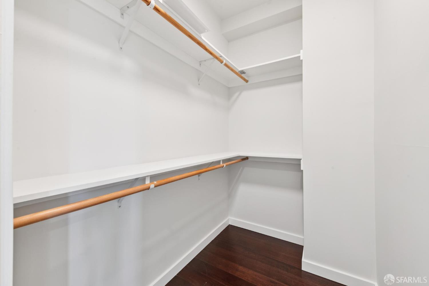 Photo #18: 426123160 Listing: Photo #18