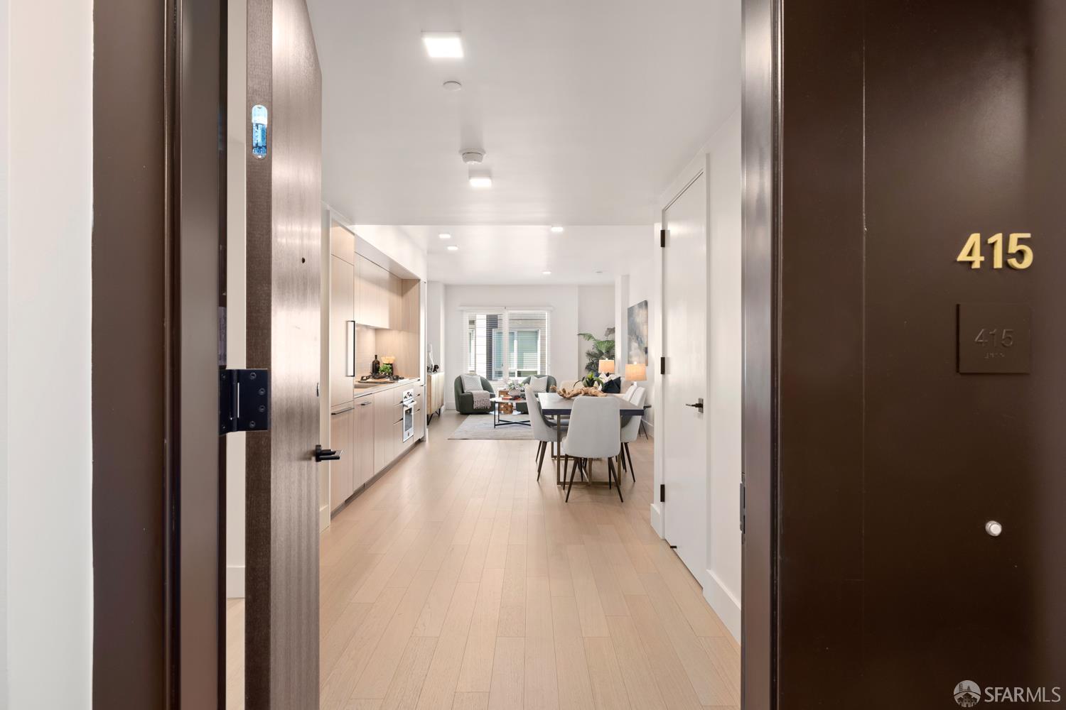 Photo #2: 426123112 Listing: Photo #2