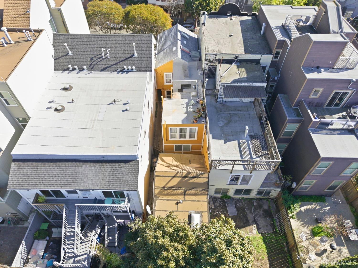 Detail Gallery Image 5 of 19 For 1270 Hampshire St, San Francisco,  CA 94110 - – Beds | – Baths