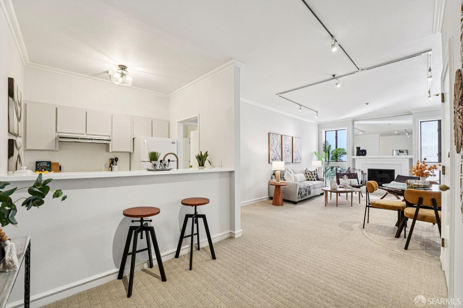 Photo #12: 426123339 Listing: Photo #12