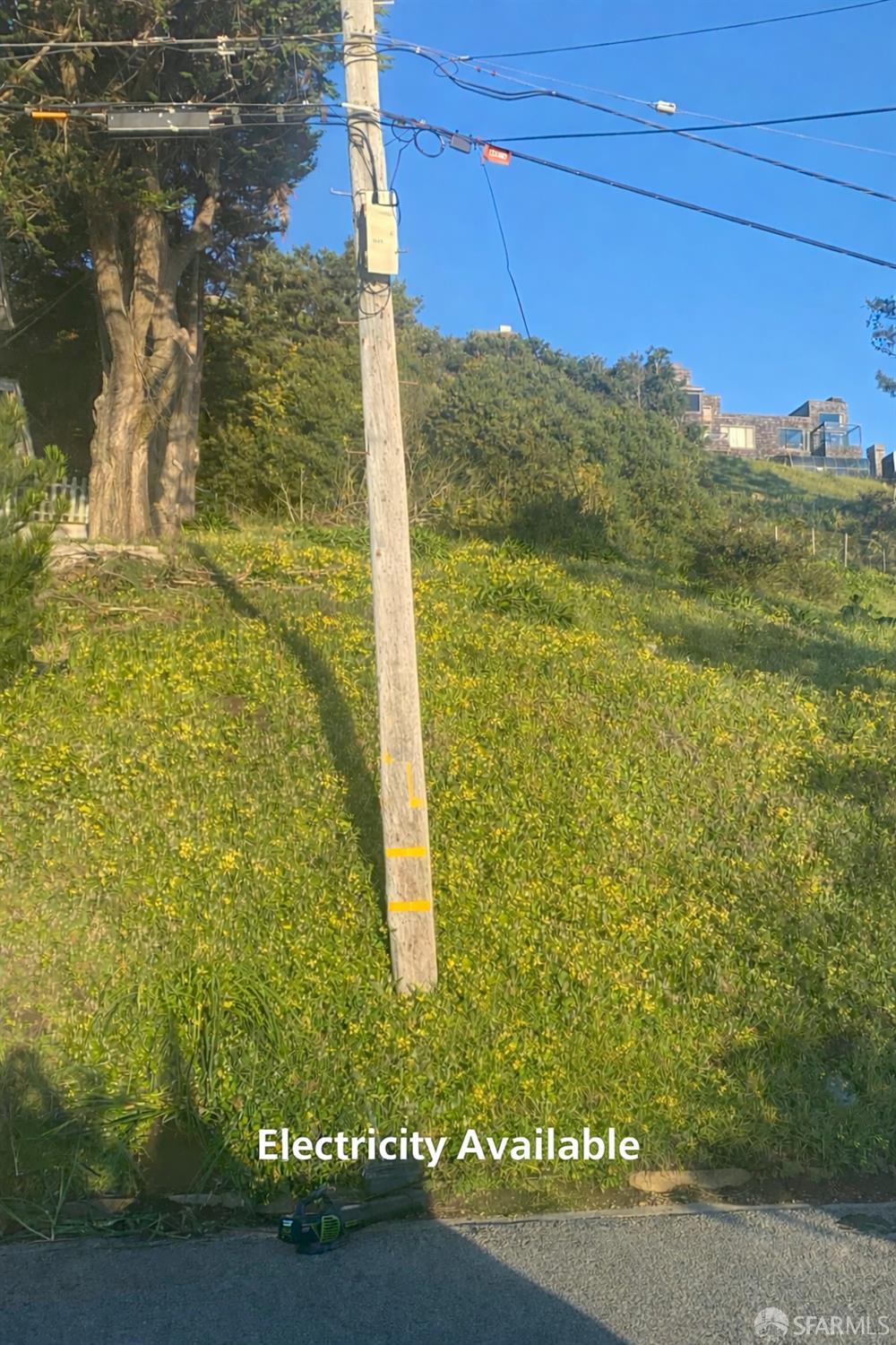 Detail Gallery Image 2 of 5 For 547 Farallon Ave, Pacifica,  CA 94044 - – Beds | – Baths