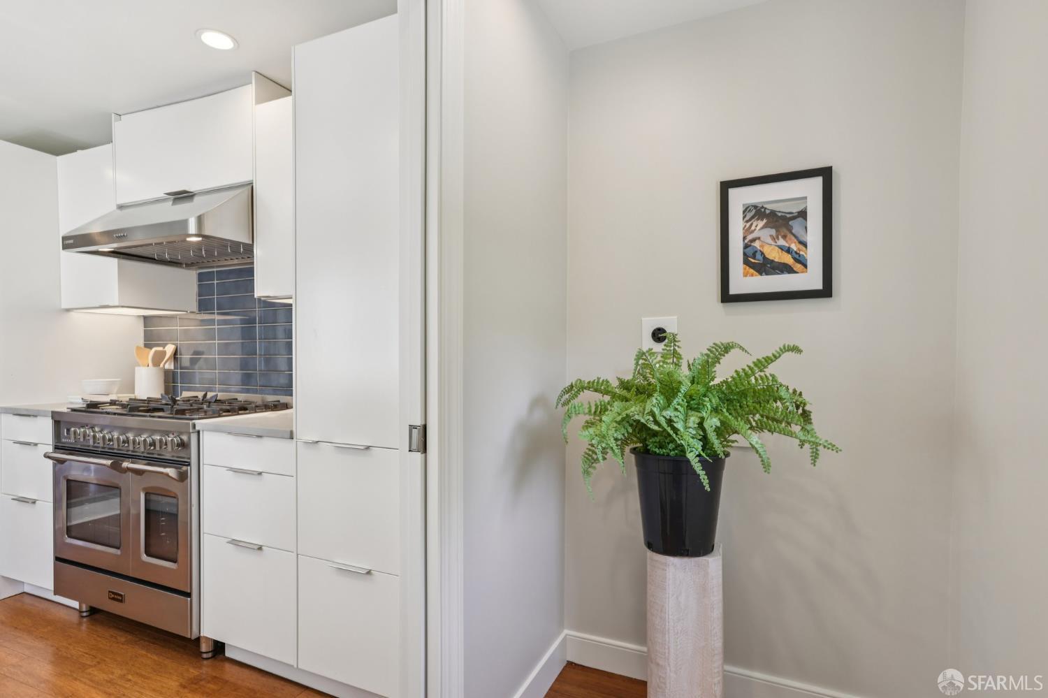 Detail Gallery Image 9 of 51 For 1175 York St, San Francisco,  CA 94110 - – Beds | – Baths