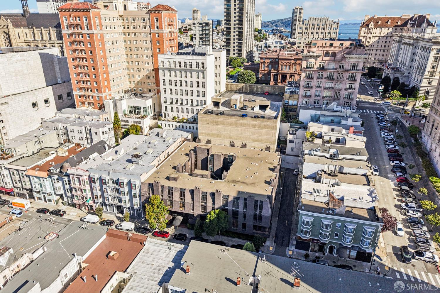 Photo #33: 426123339 Listing: Photo #33