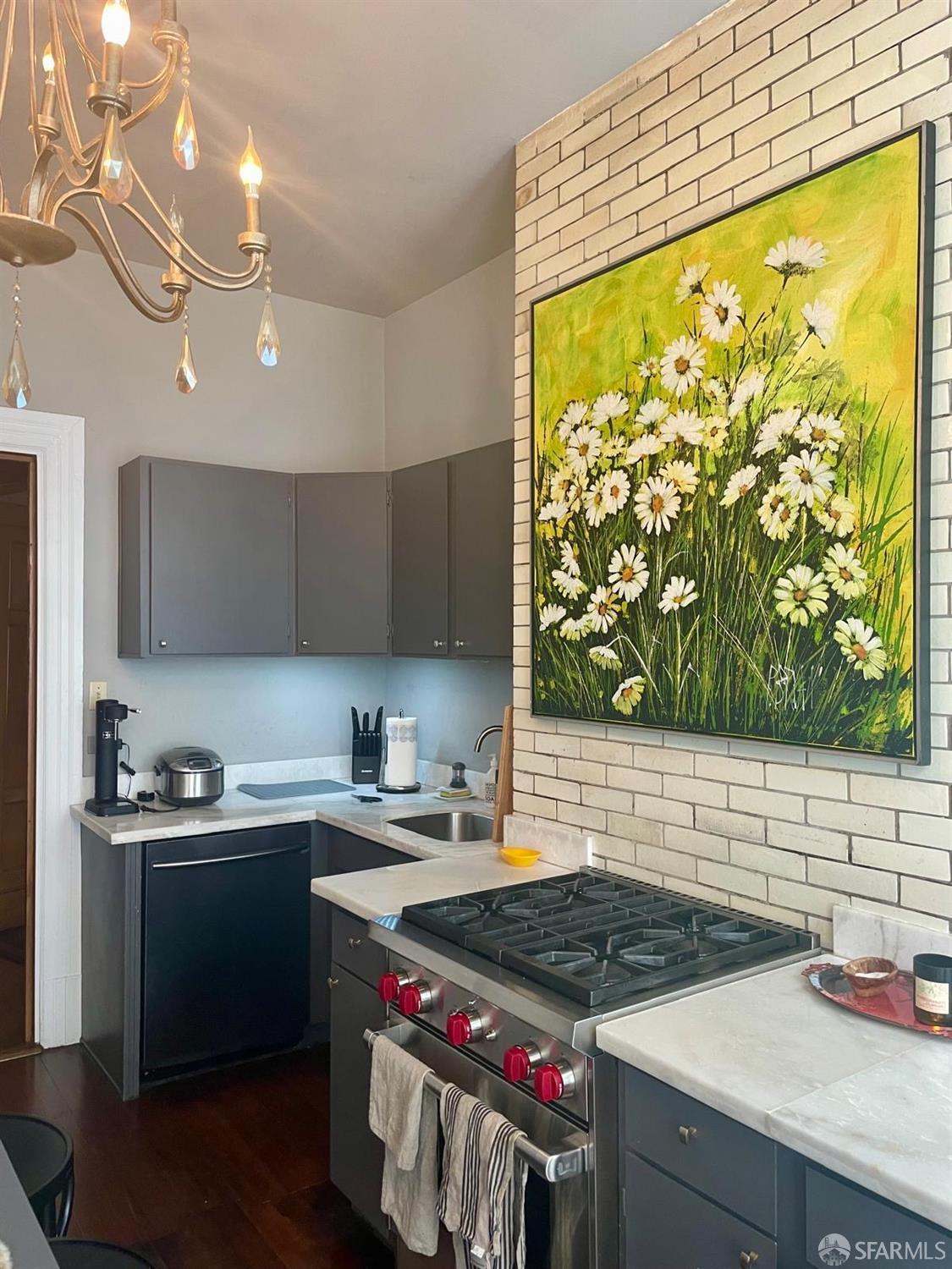 251 Laguna, San Francisco, CA, 94102