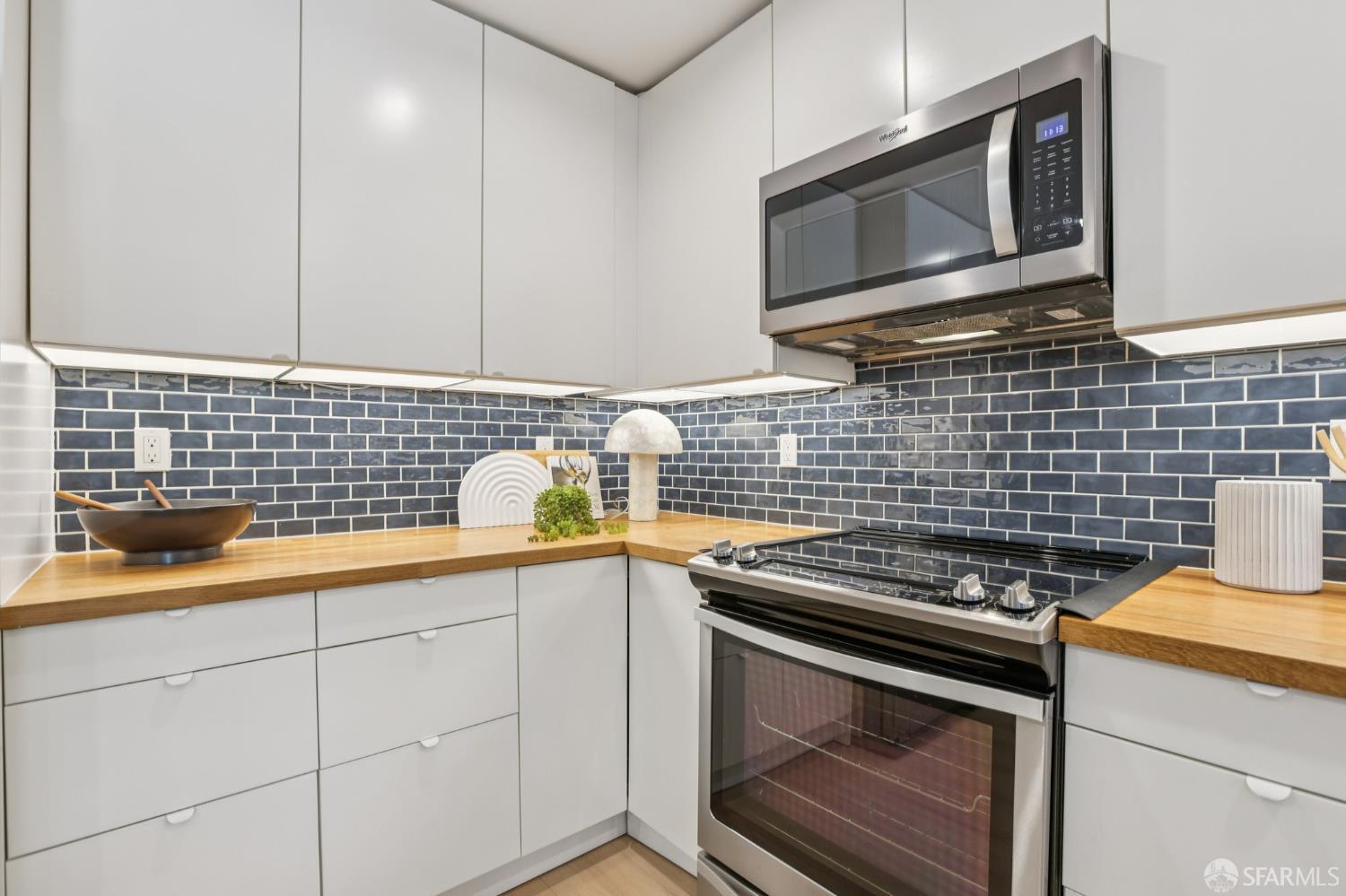 Detail Gallery Image 23 of 51 For 1175 York St, San Francisco,  CA 94110 - – Beds | – Baths