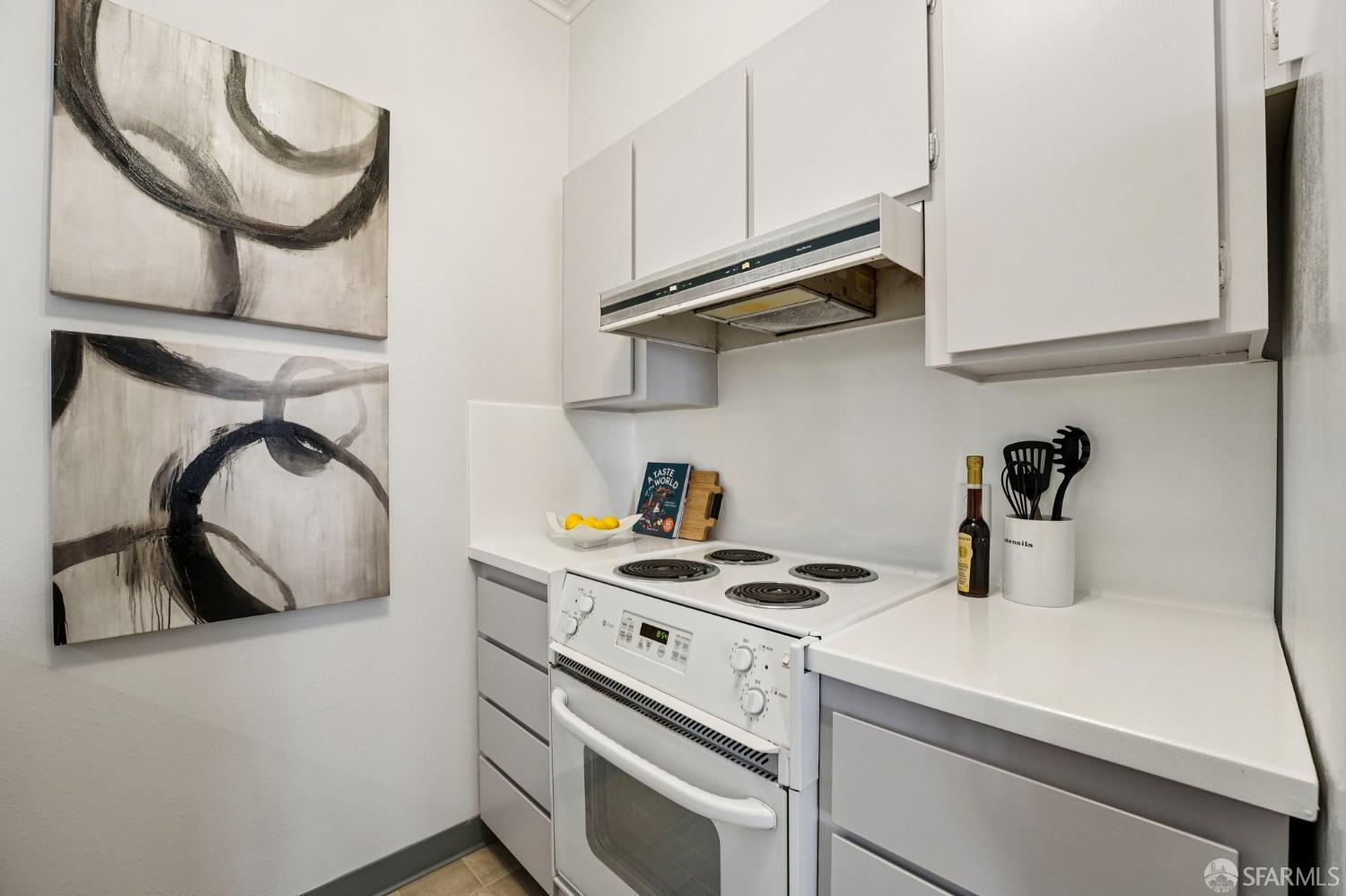 Photo #15: 426123339 Listing: Photo #15