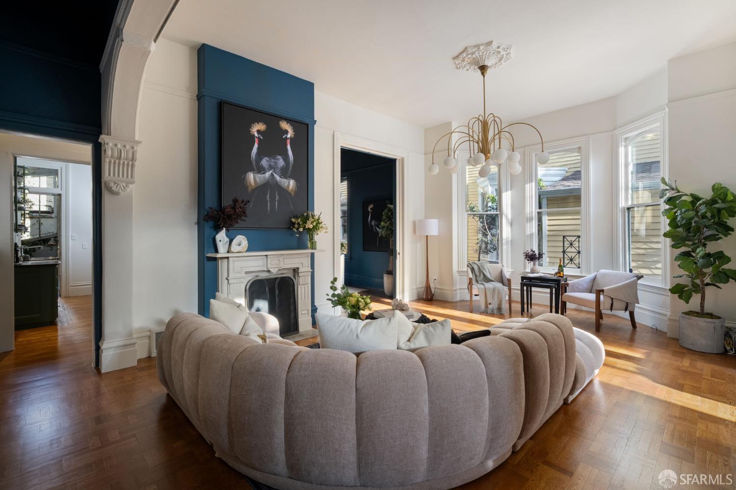 Photo #5: 426123211 Listing: Photo #5