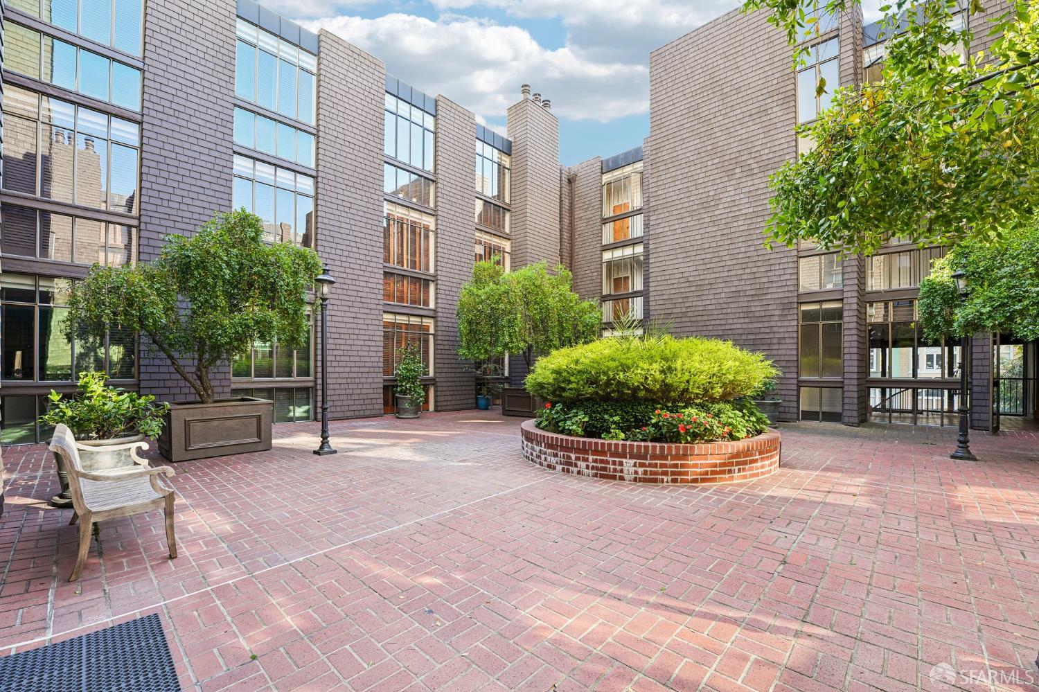 Photo #28: 426123339 Listing: Photo #28