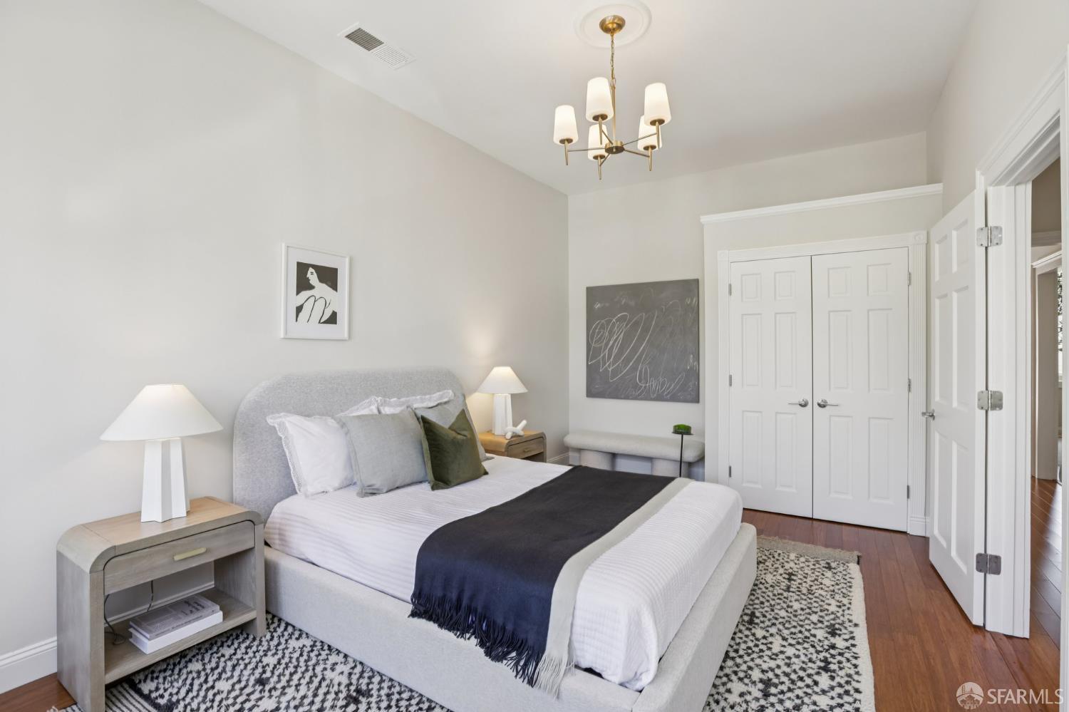 Detail Gallery Image 10 of 51 For 1175 York St, San Francisco,  CA 94110 - – Beds | – Baths